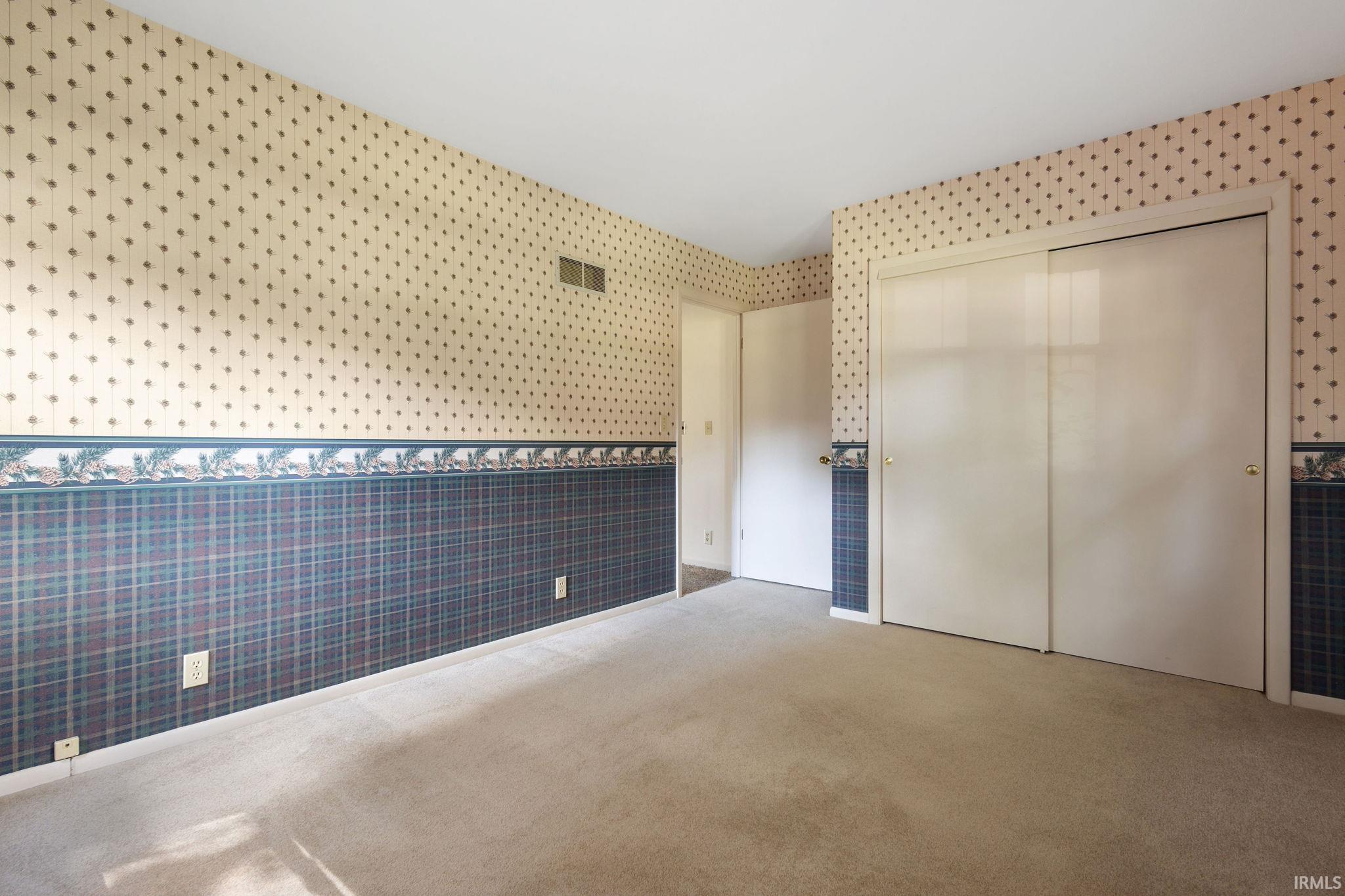 Photo 20 of 55903 Oak Manor Place