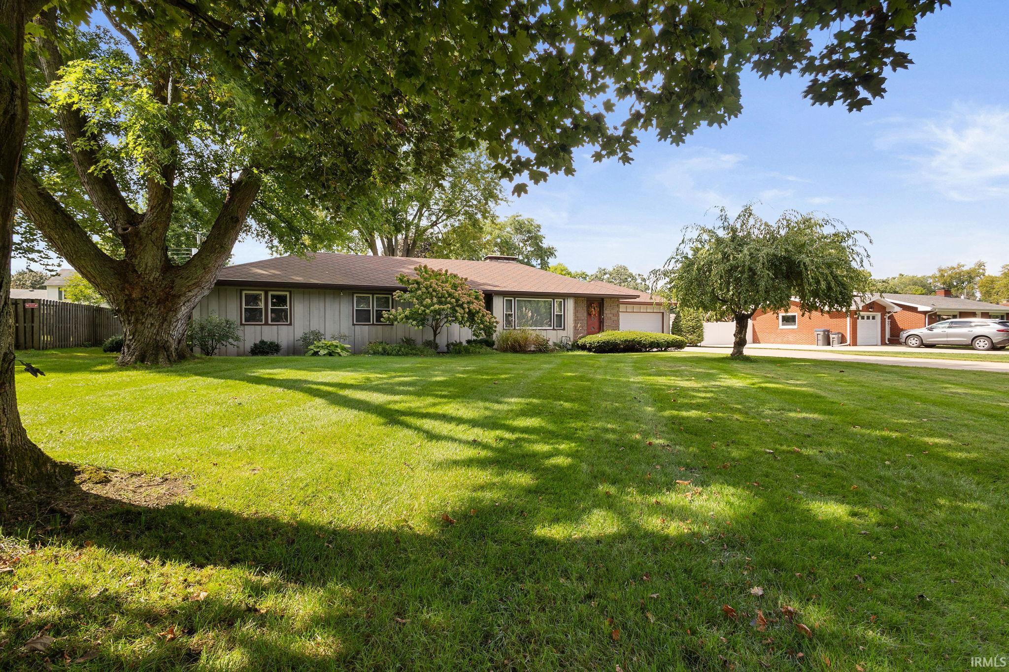 Photo 3 of 55903 Oak Manor Place