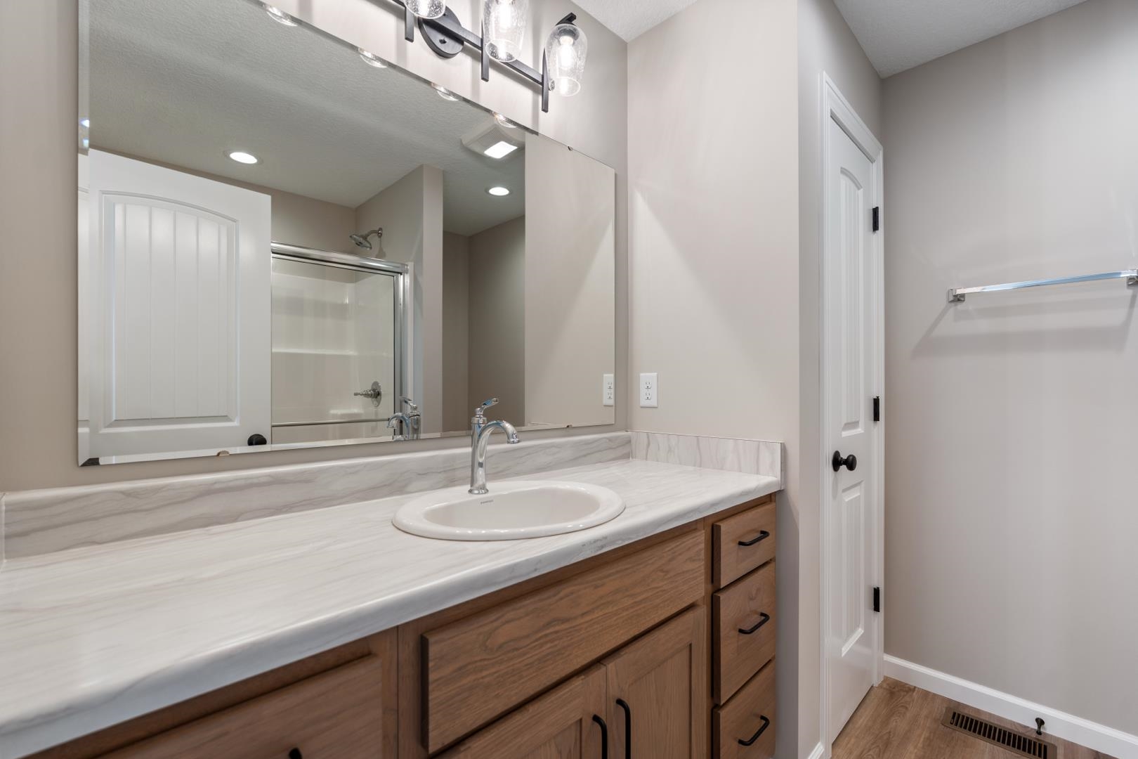 Photo 15 of 130 Longrifle Road