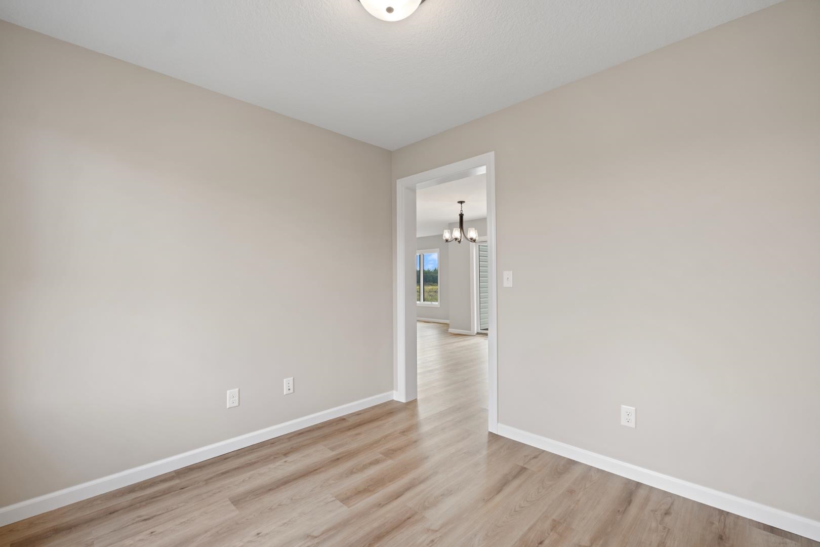 Photo 23 of 130 Longrifle Road