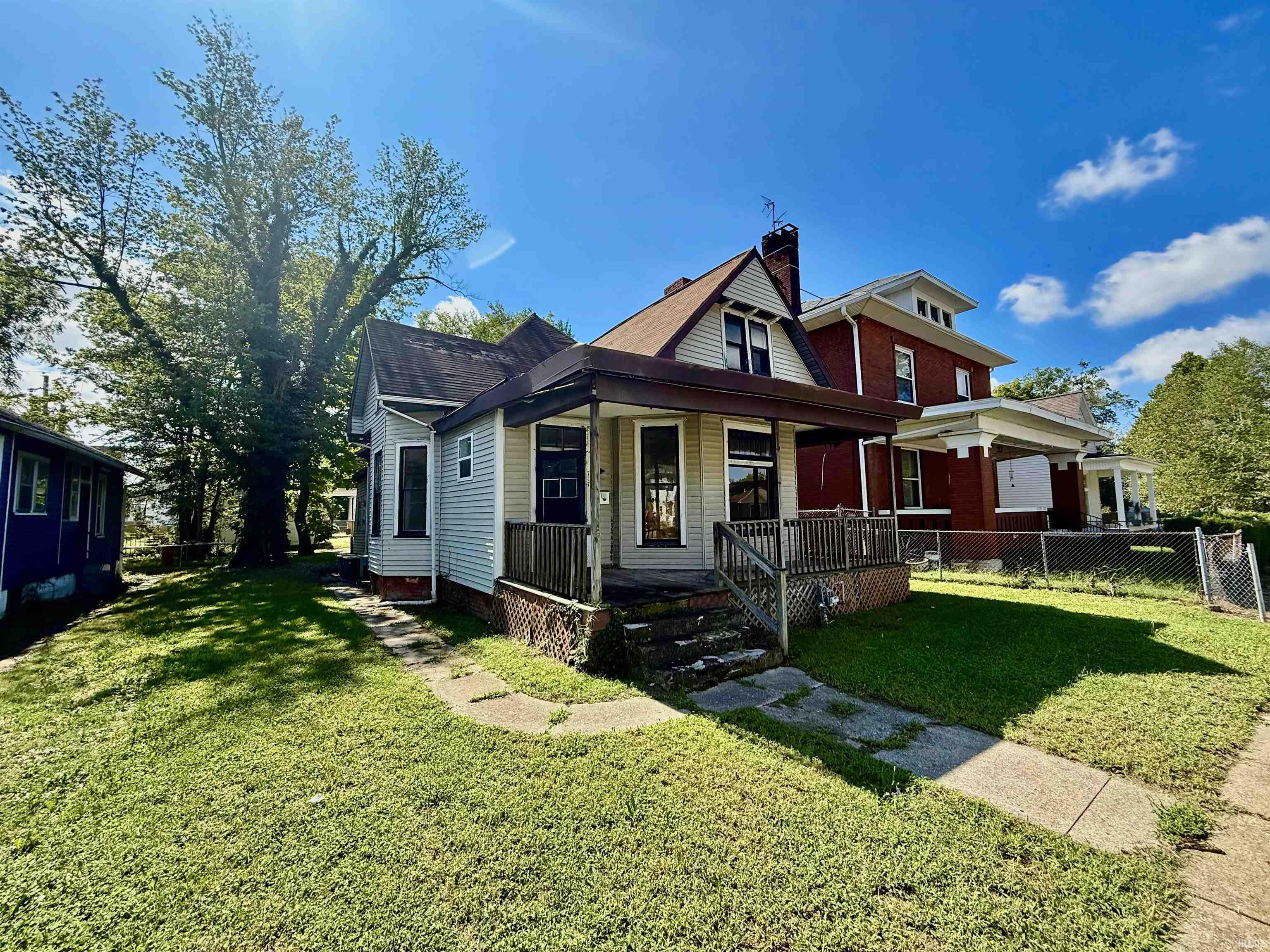 Homes for sale in Evansville, IN | 717 E Blackford Ave, Evansville, IN 47713 | MLS# 202539144