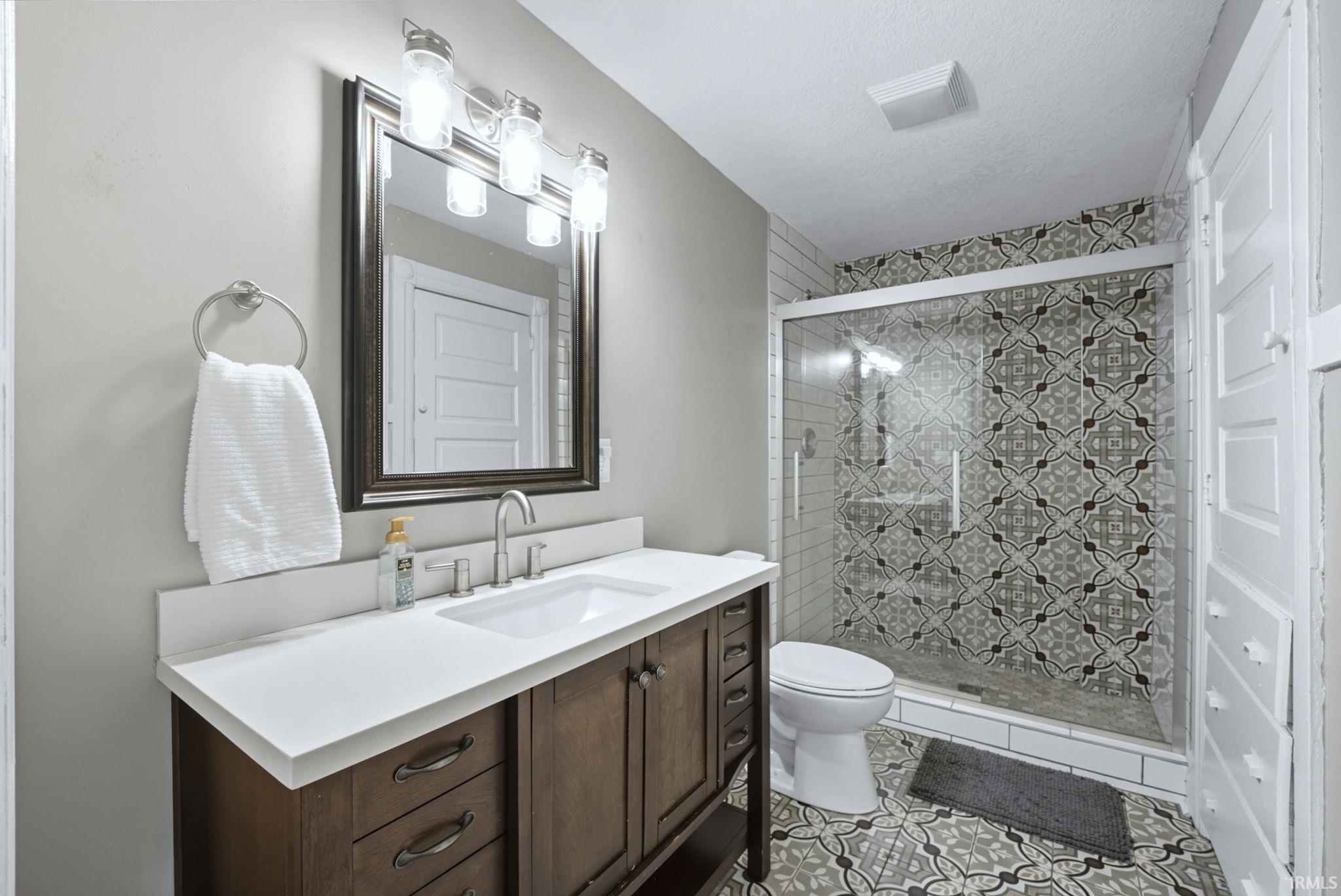 Photo 18 of 1126 Fairfield Avenue