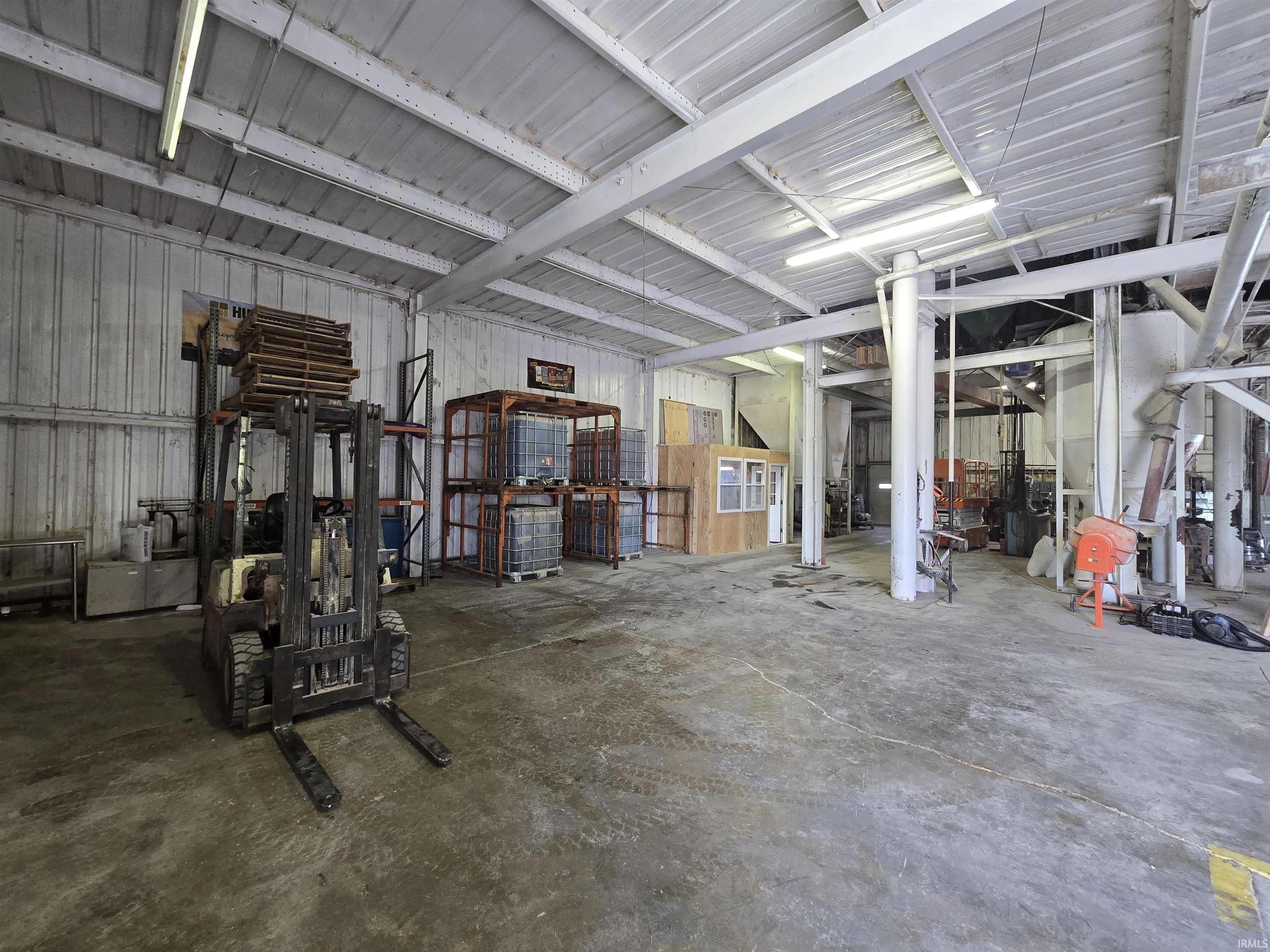 Photo 15 of 10199 S Wayne Road