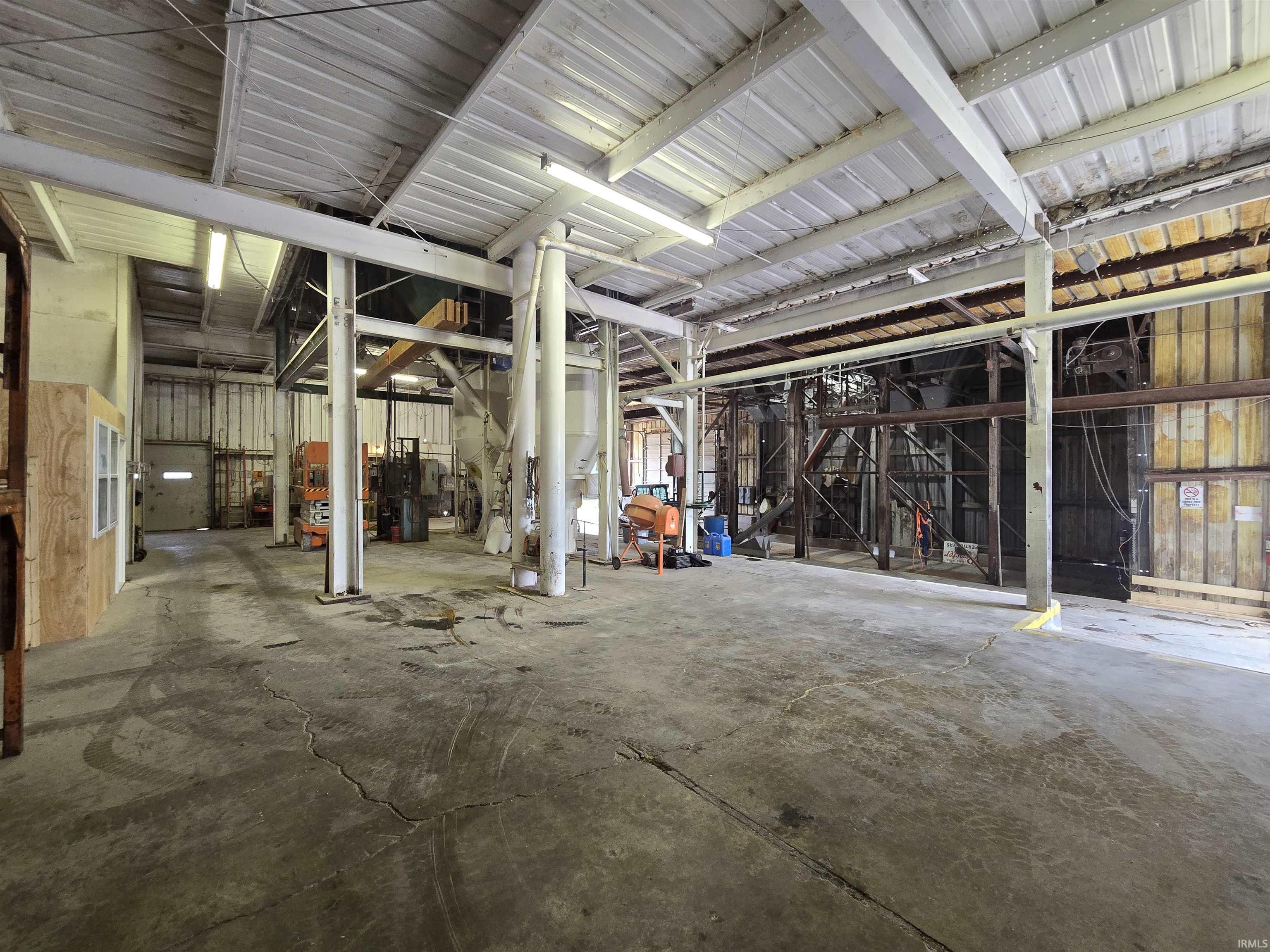 Photo 16 of 10199 S Wayne Road