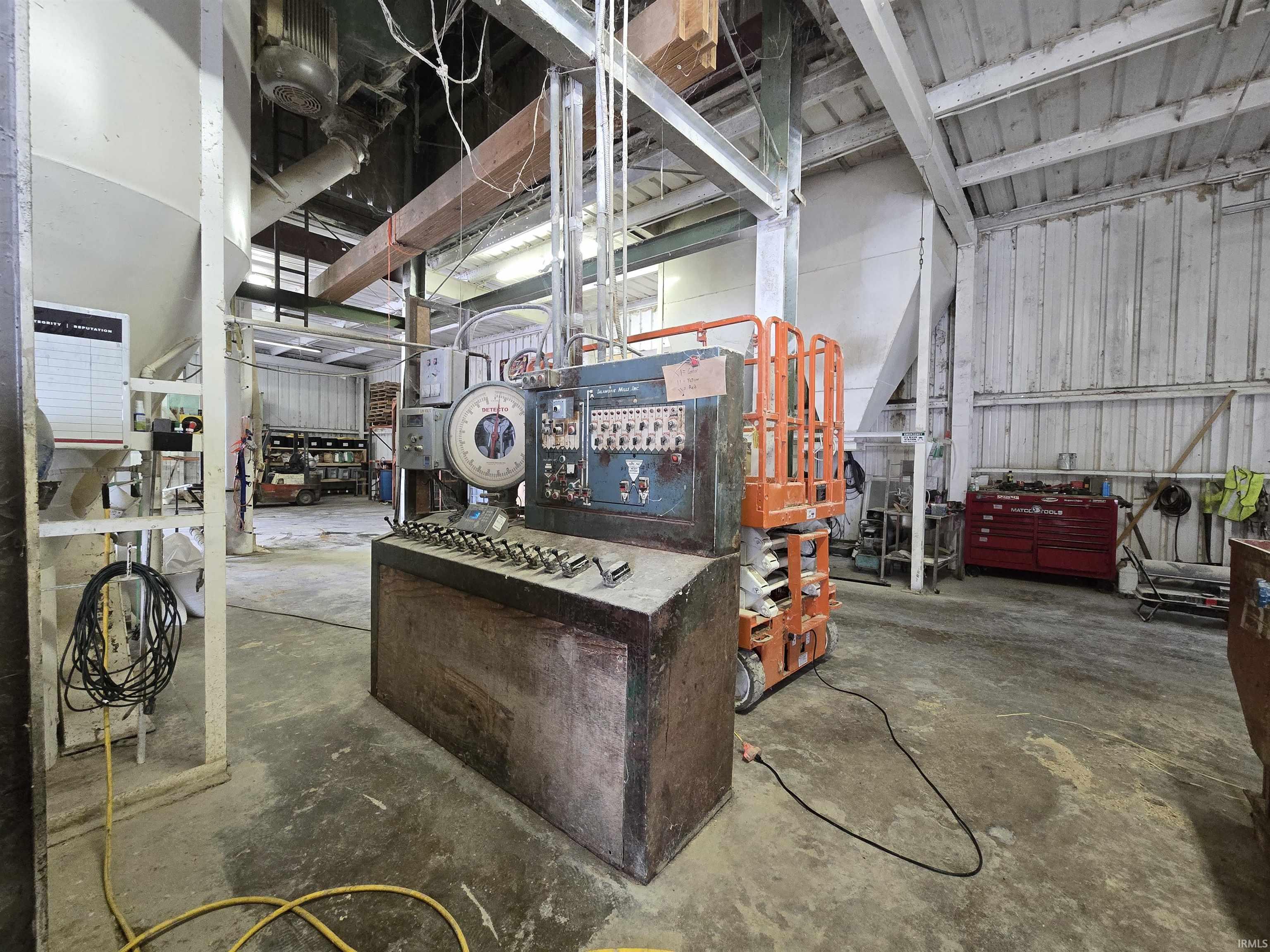 Photo 18 of 10199 S Wayne Road