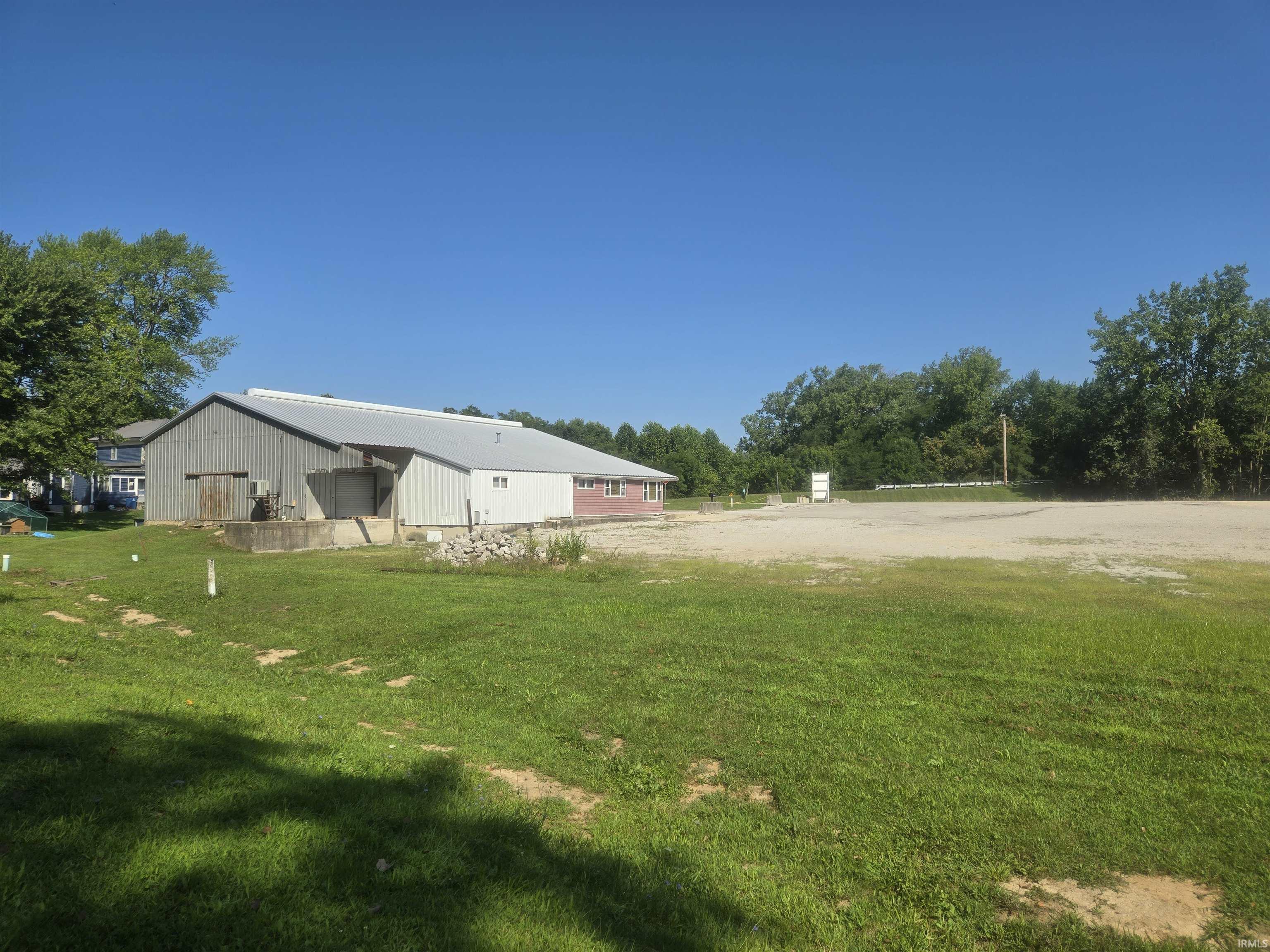 Photo 7 of 10199 S Wayne Road