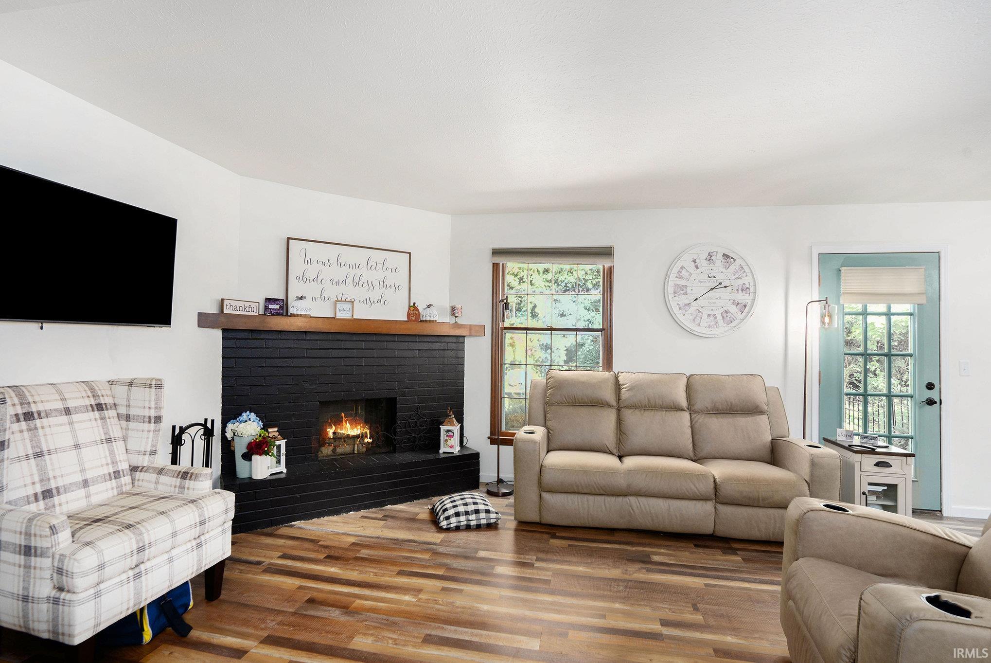 Homes for sale in Elkhart, IN | 3647 Beechwood Ct, Elkhart, IN 46514 | MLS# 202539213