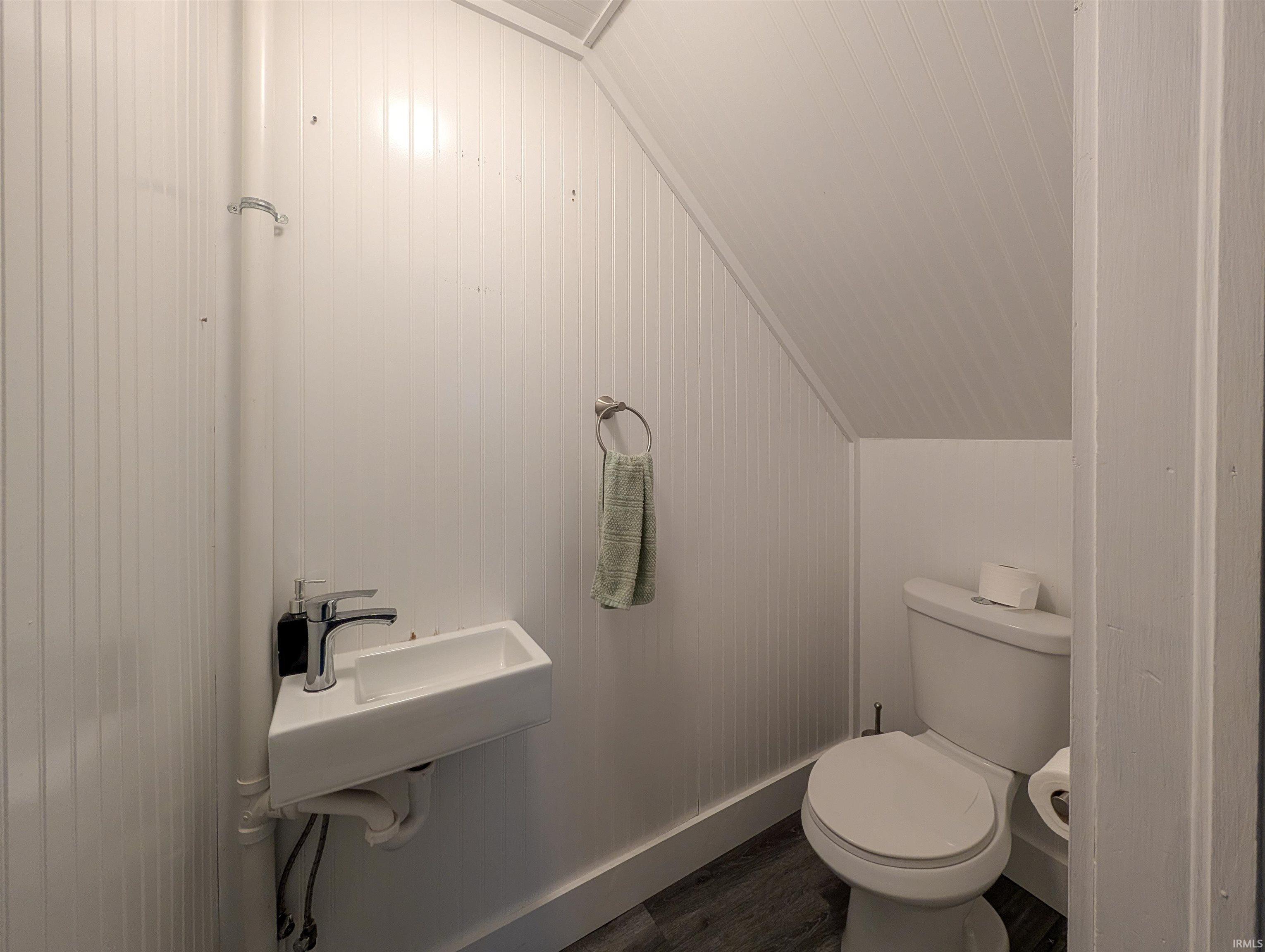 Photo 10 of 1700 South Road