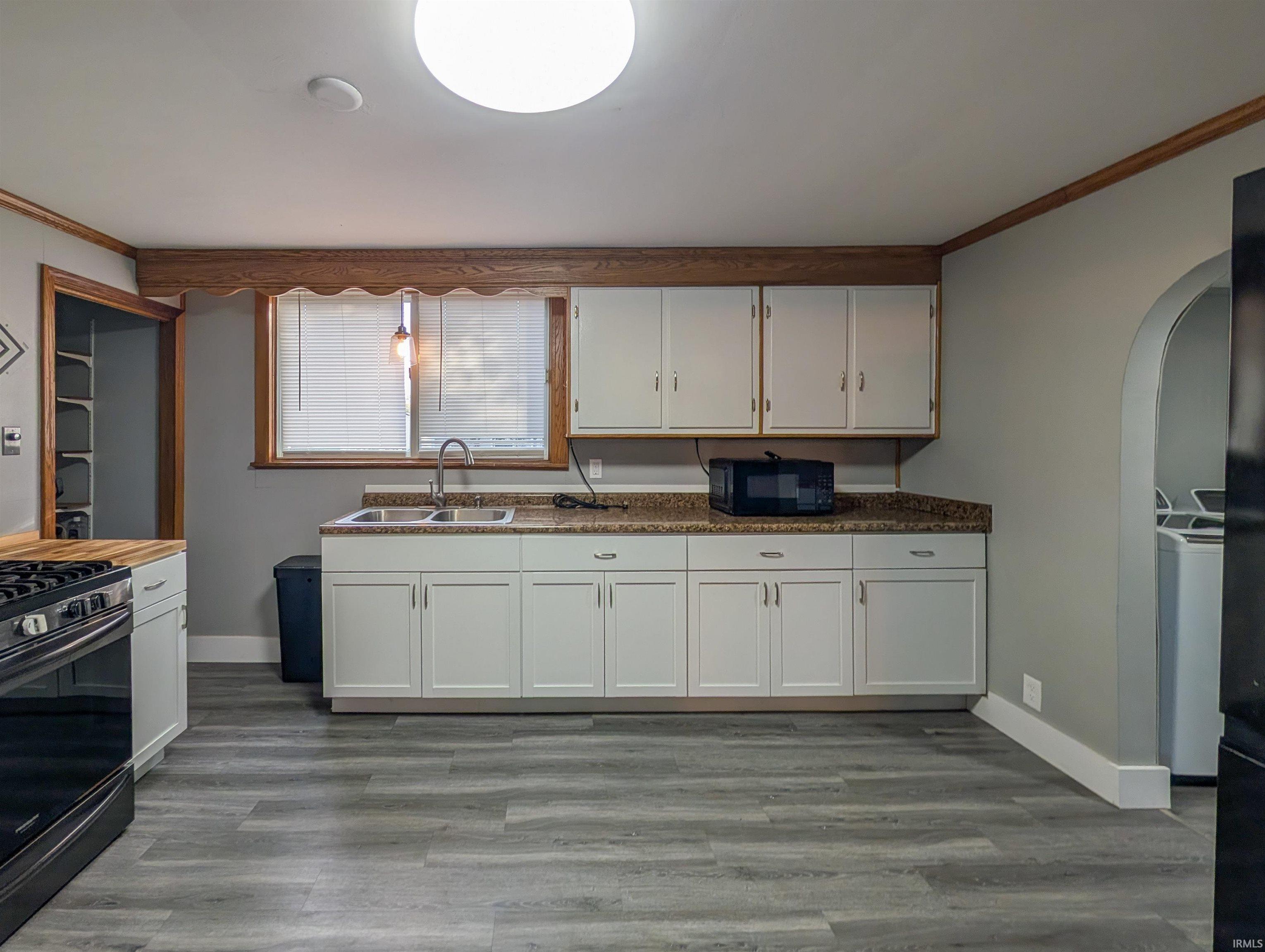 Photo 5 of 1700 South Road