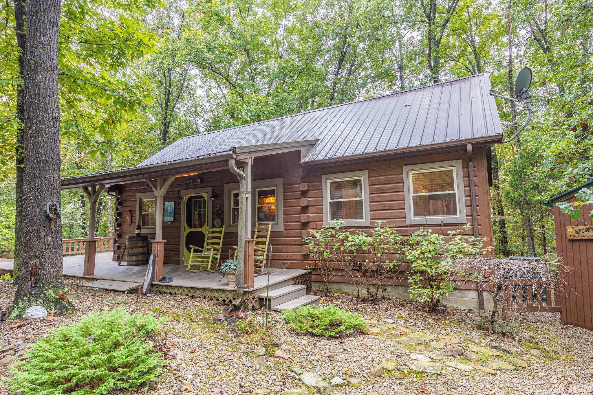 Homes for sale in Birdseye, IN | 3331 N Shamrock Ln, Birdseye, IN 47513 | MLS# 202539225