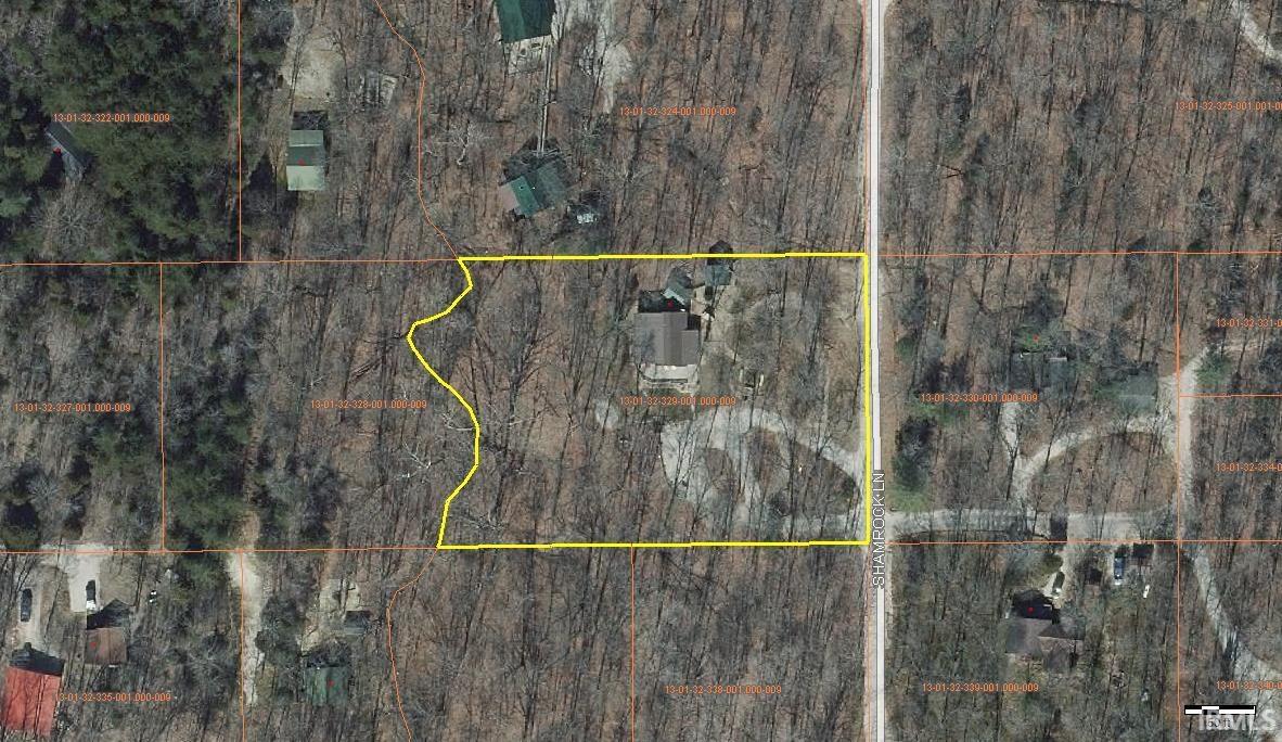 Homes for sale in Birdseye, IN | 3331 N Shamrock Ln, Birdseye, IN 47513 | MLS# 202539225