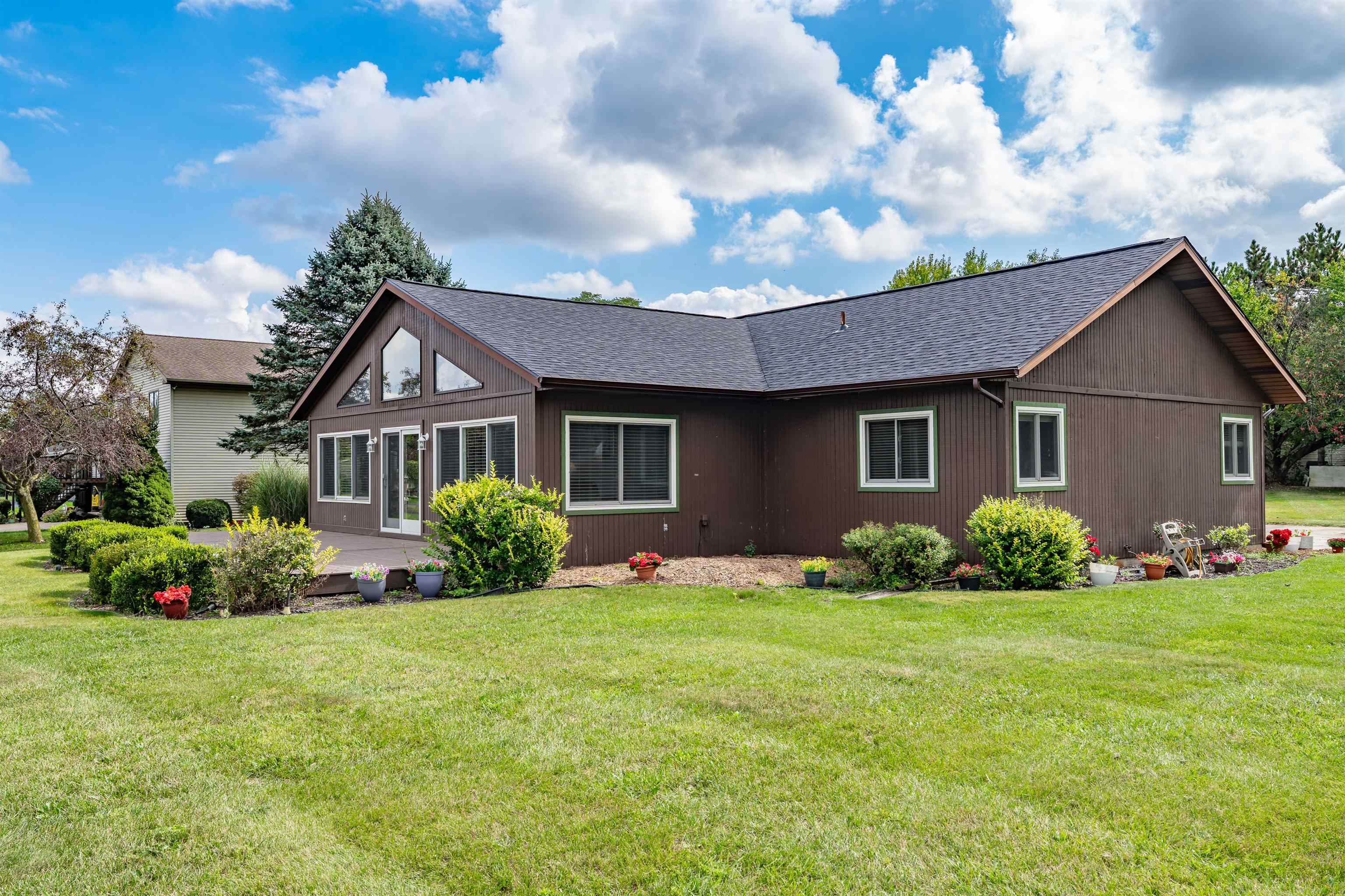 Photo 0 of 73 EMS T7 Lane