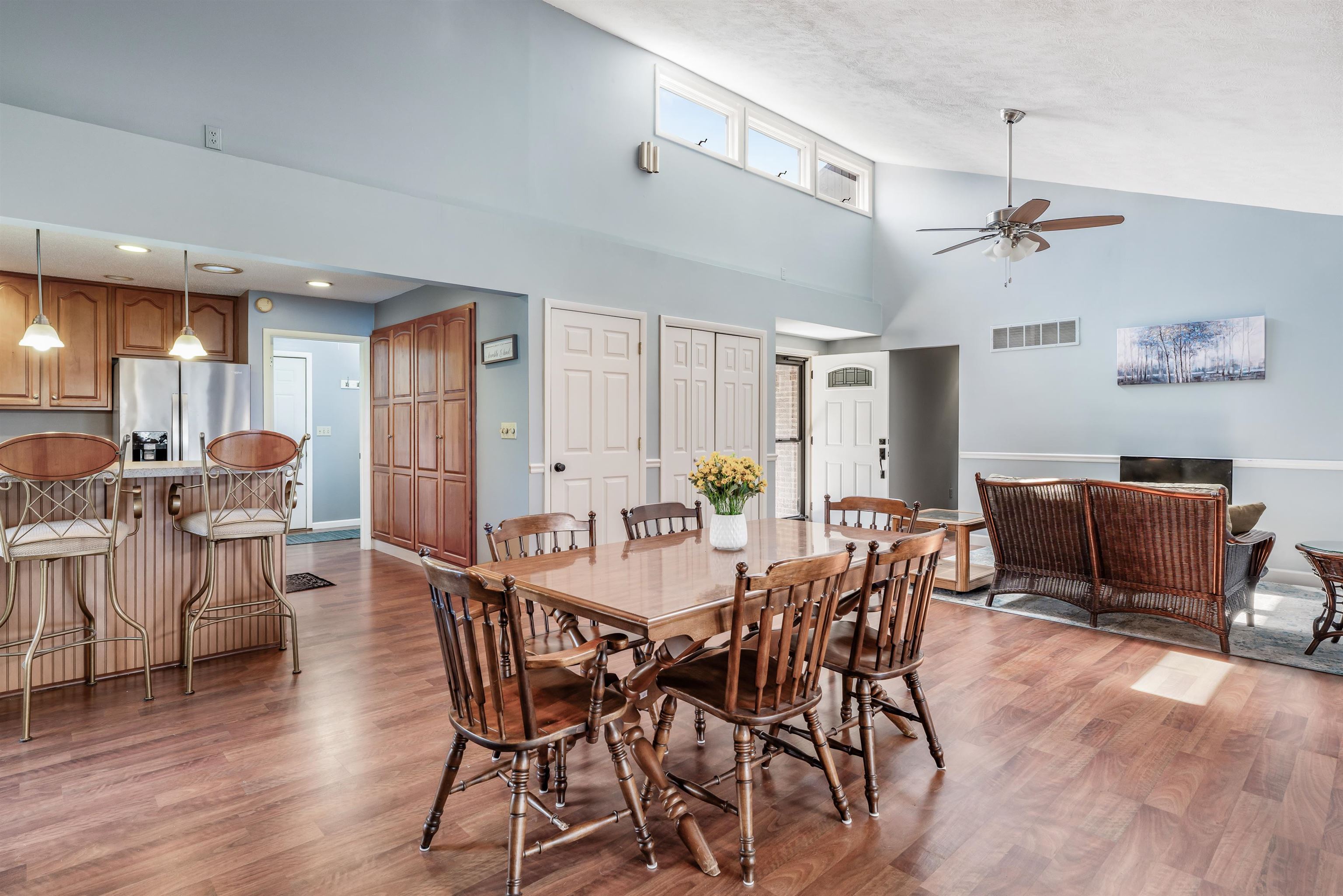 Photo 16 of 73 EMS T7 Lane