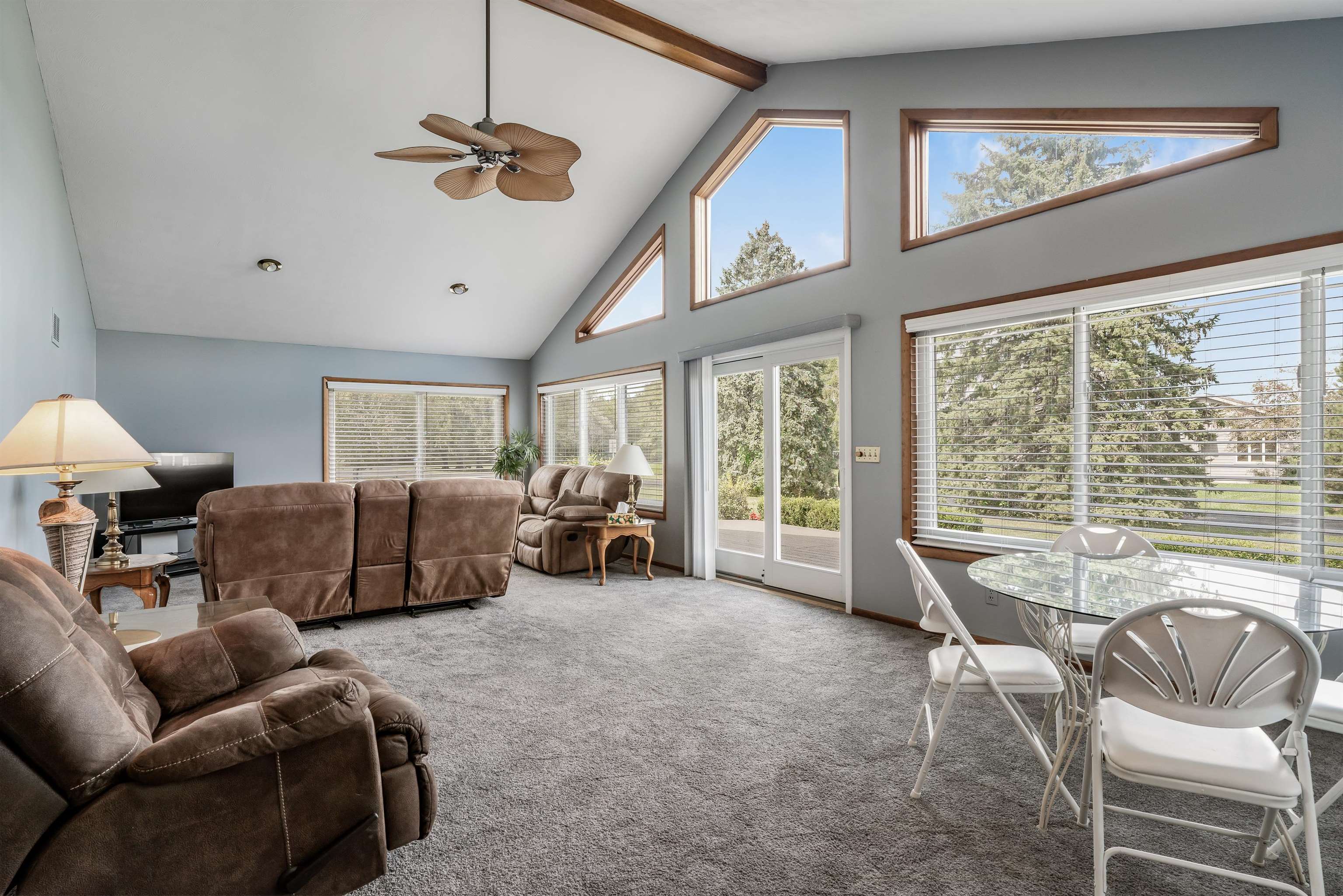 Photo 22 of 73 EMS T7 Lane