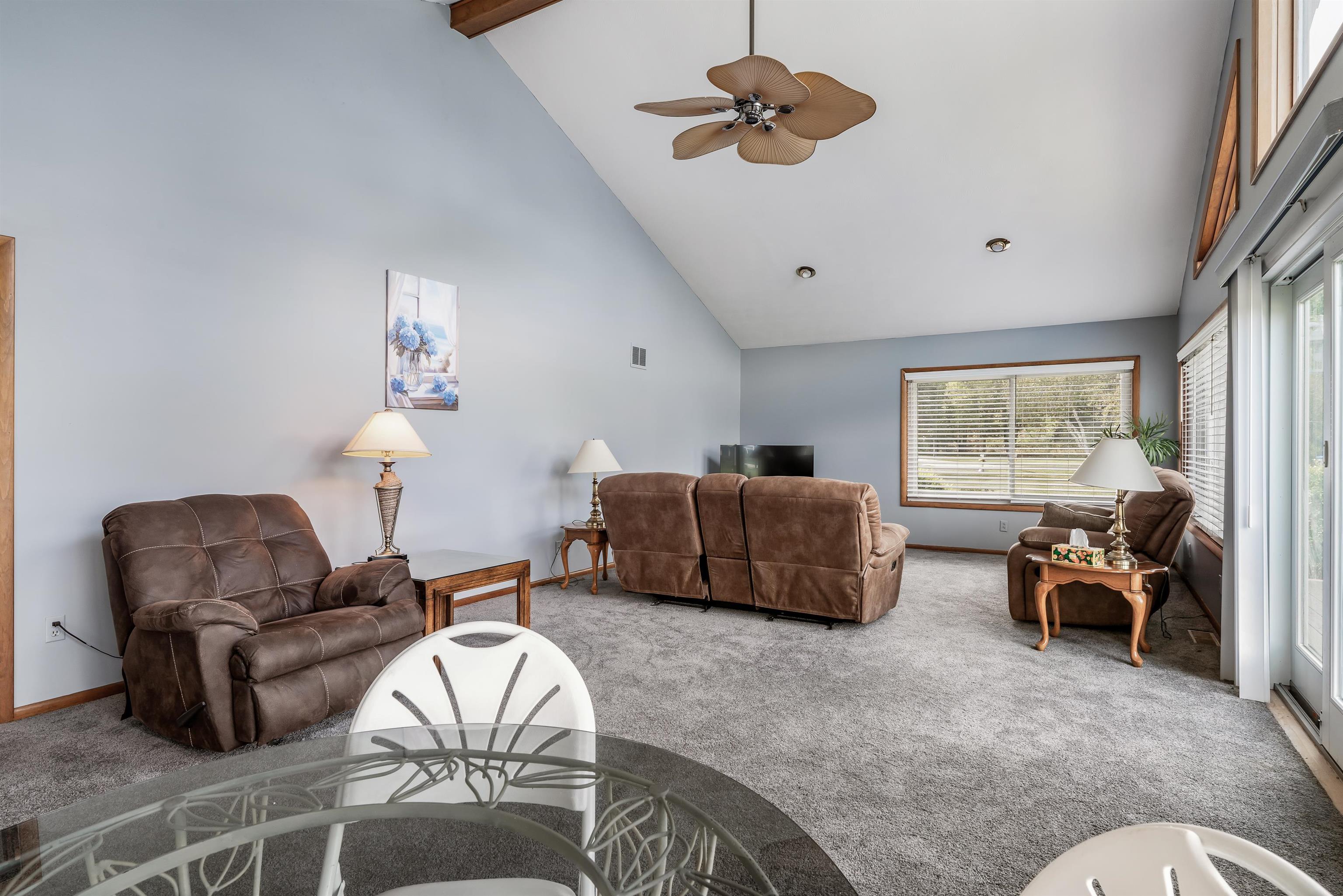 Photo 23 of 73 EMS T7 Lane