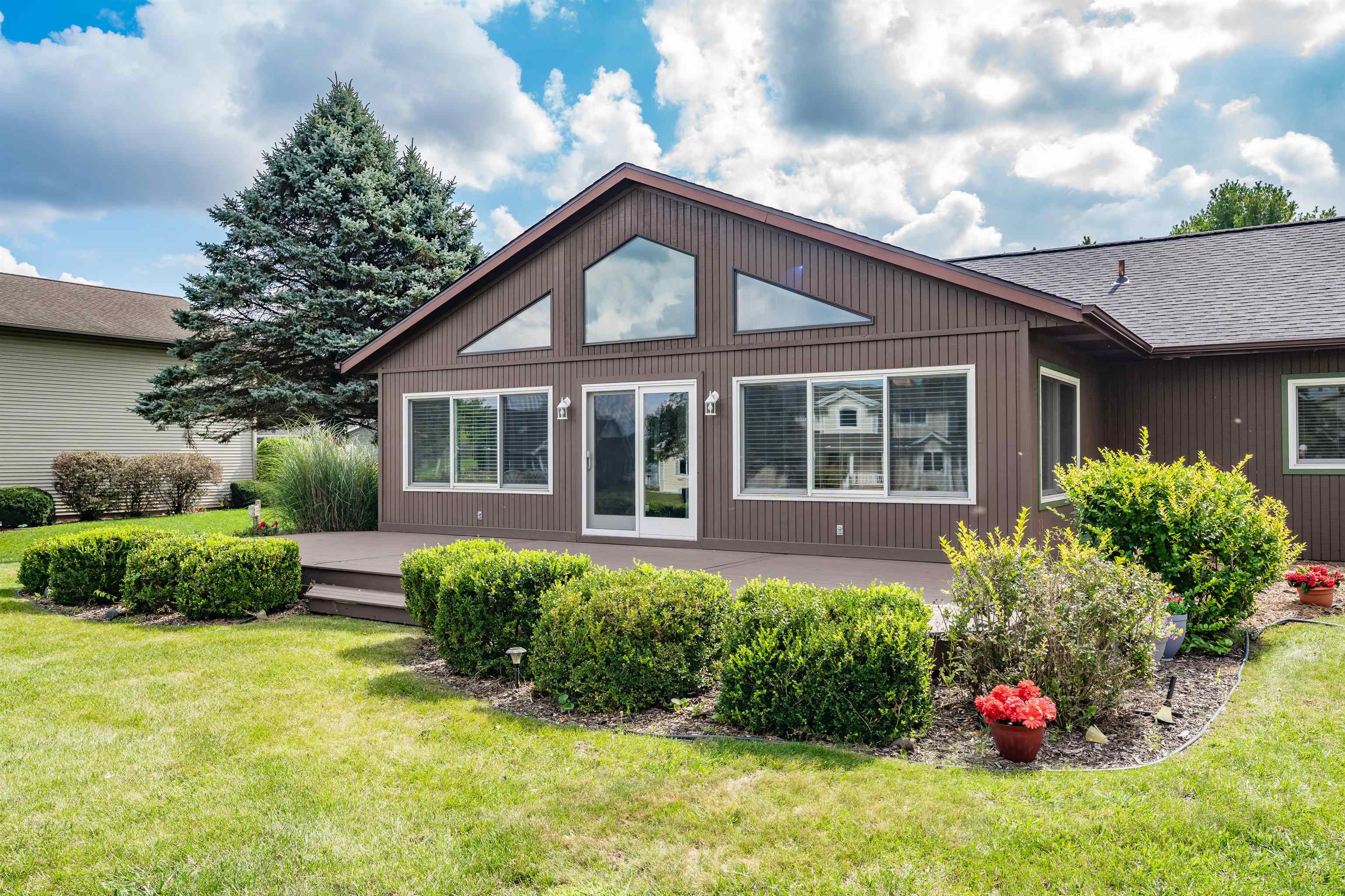 Photo 35 of 73 EMS T7 Lane