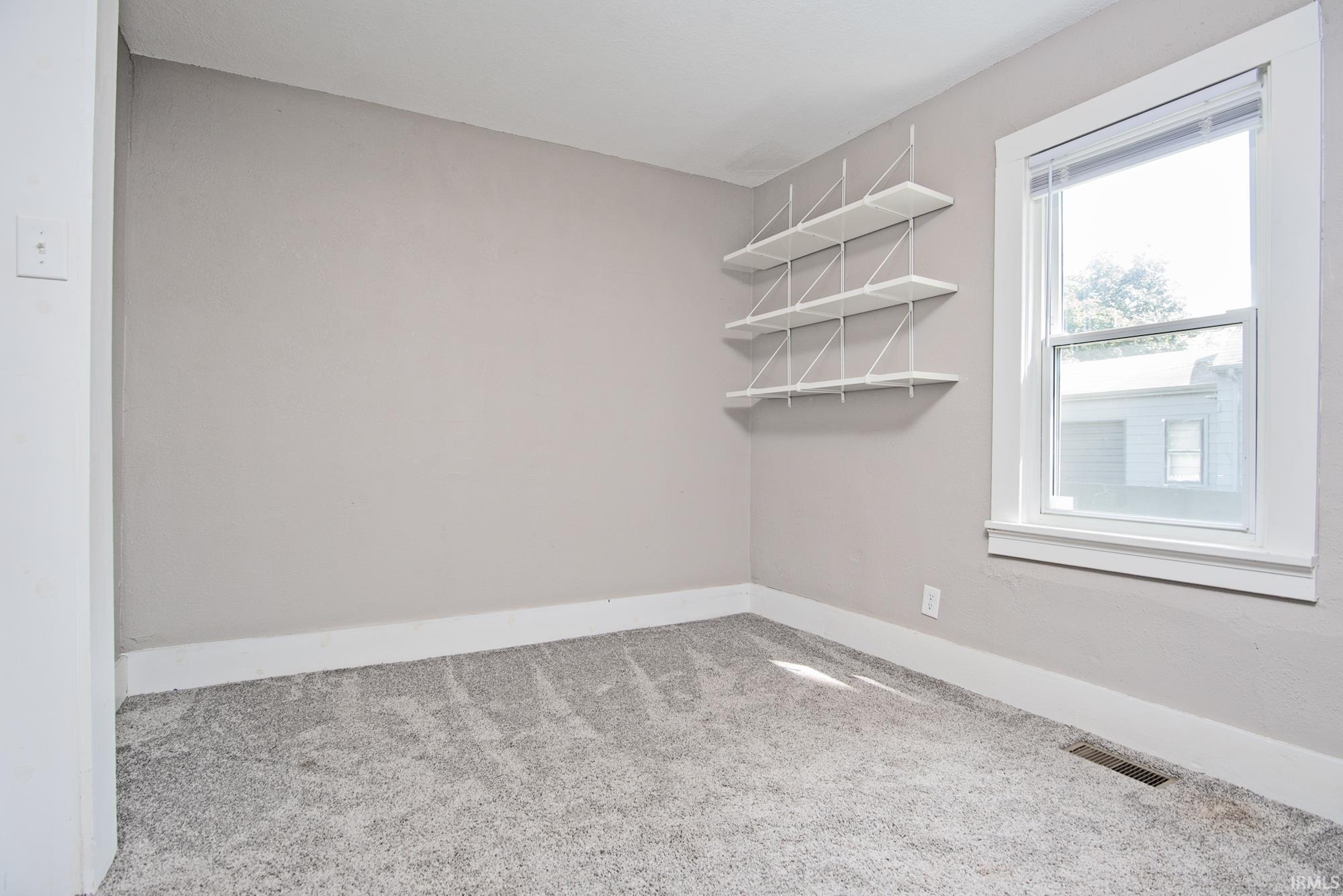 Photo 11 of 2521 Dodge Avenue