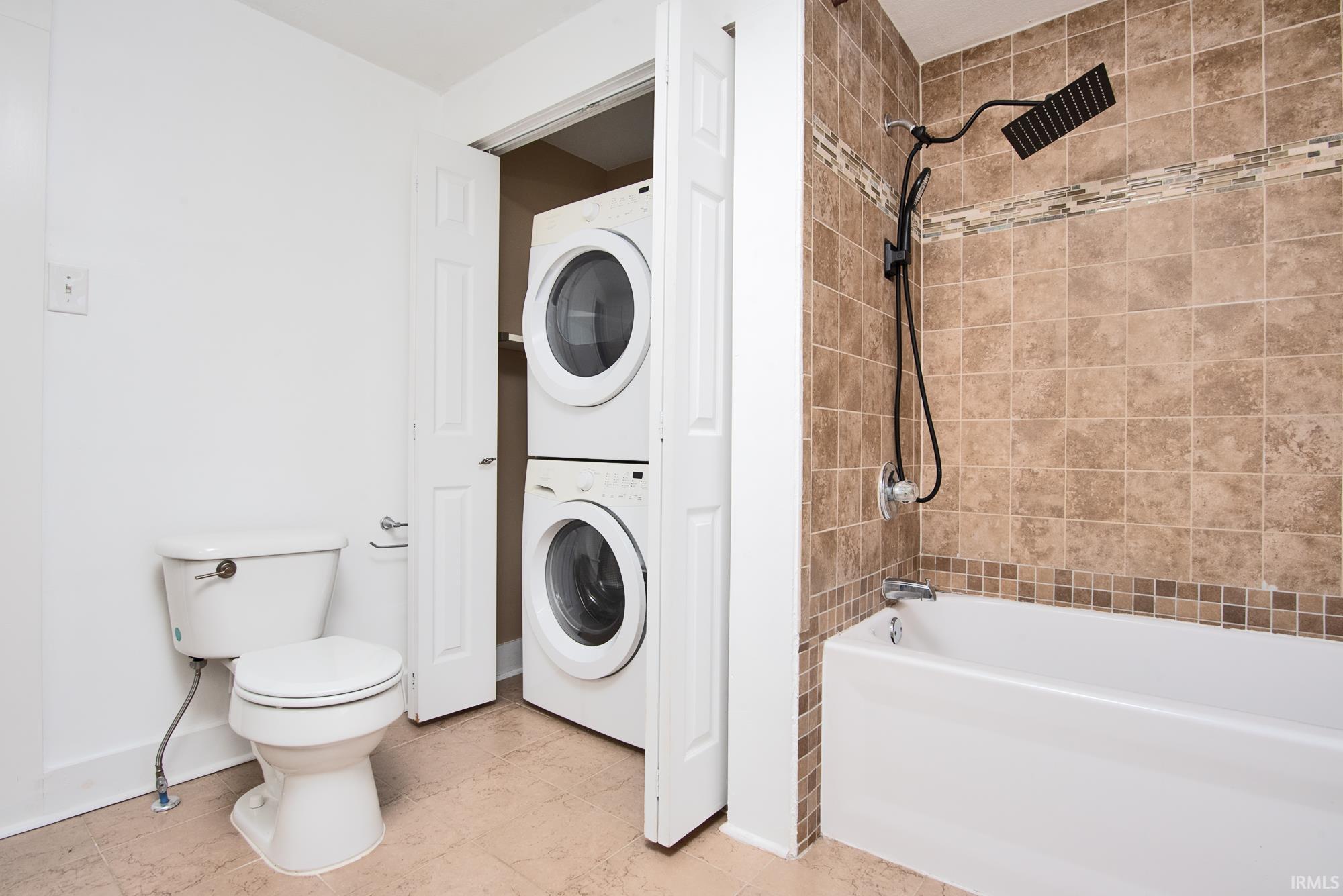 Photo 15 of 2521 Dodge Avenue