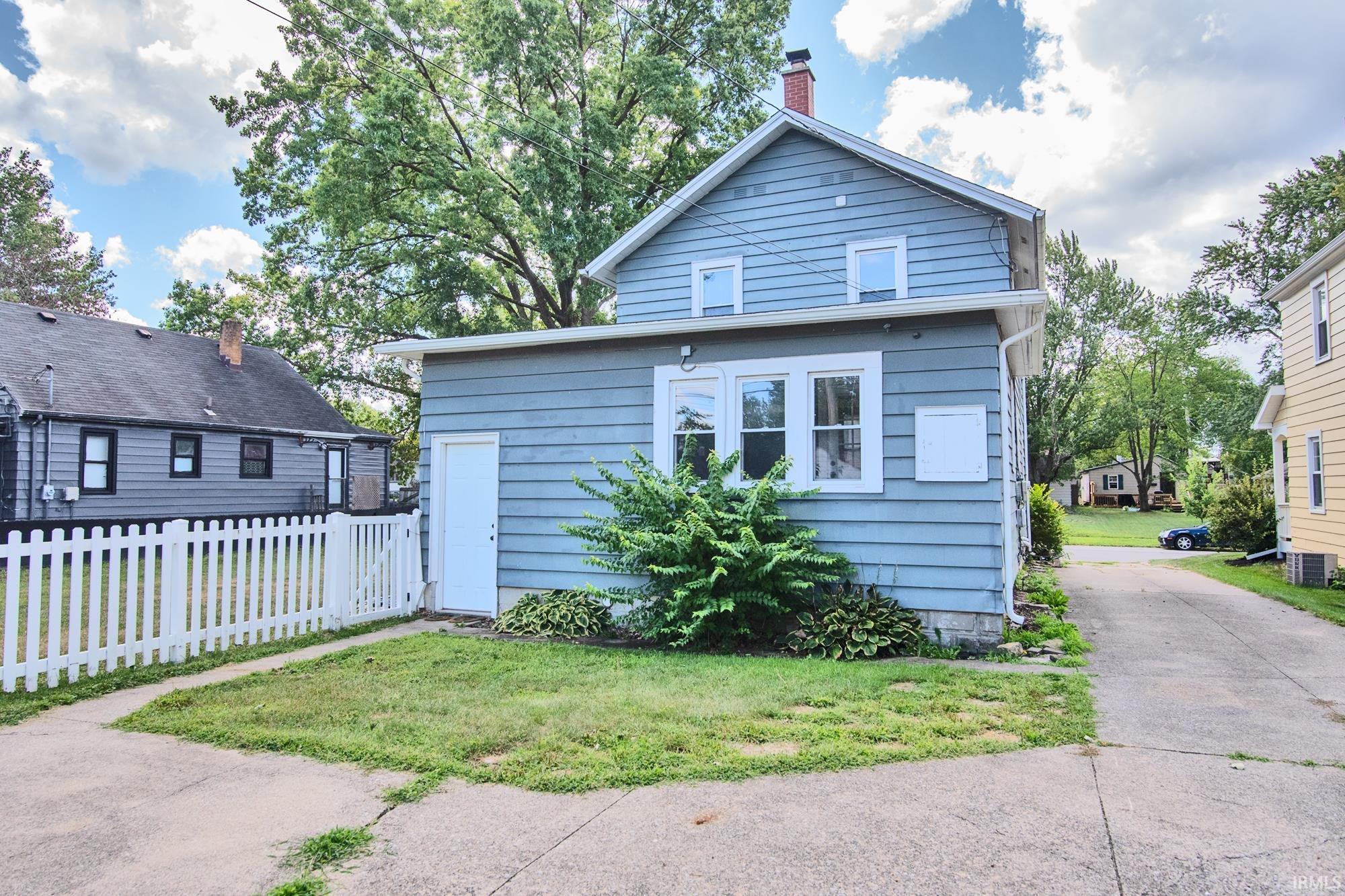 Photo 19 of 2521 Dodge Avenue