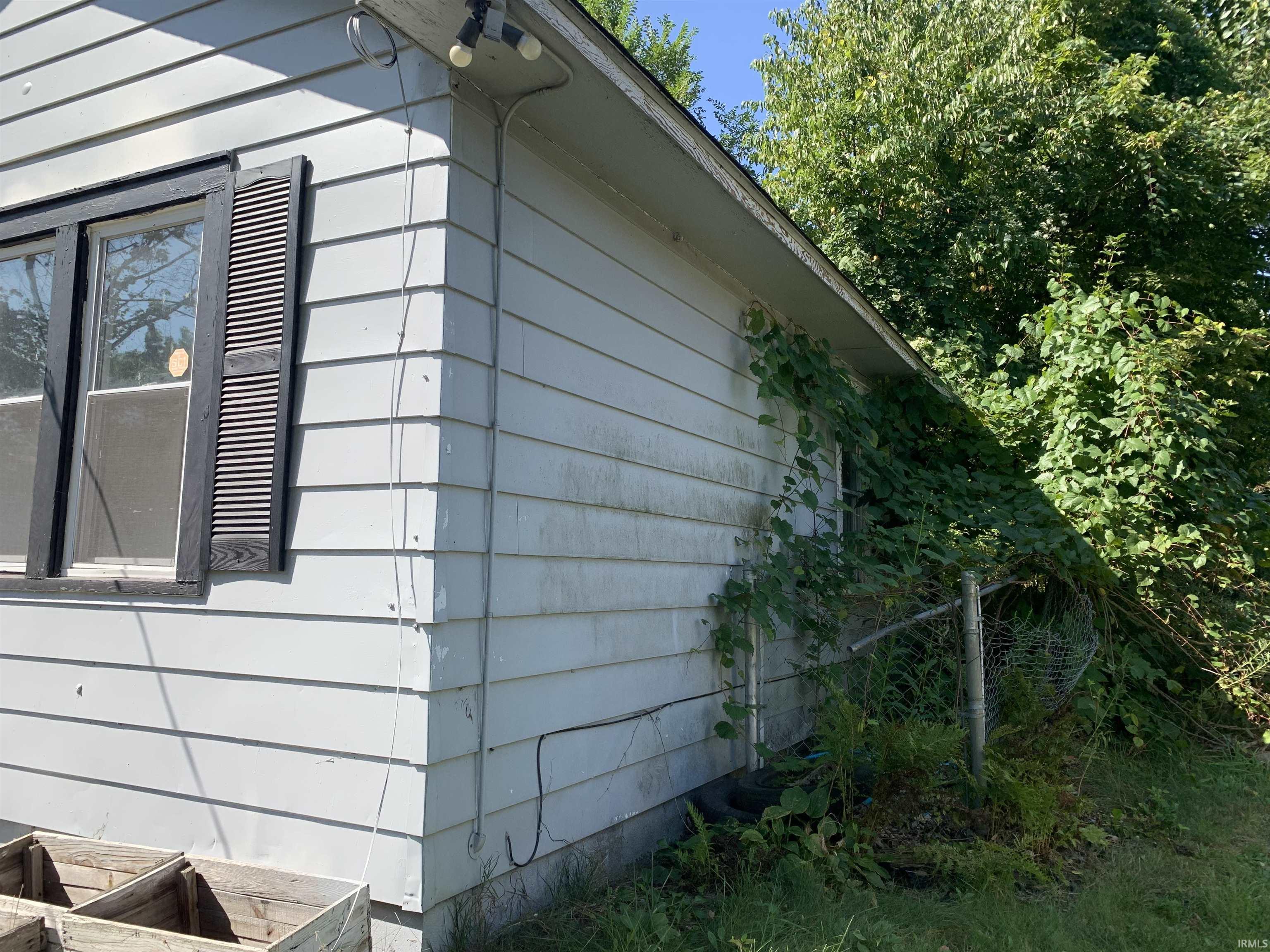 Homes for sale in South Bend, IN | 2143 N Johnson St, South Bend, IN 46628 | MLS# 202539406