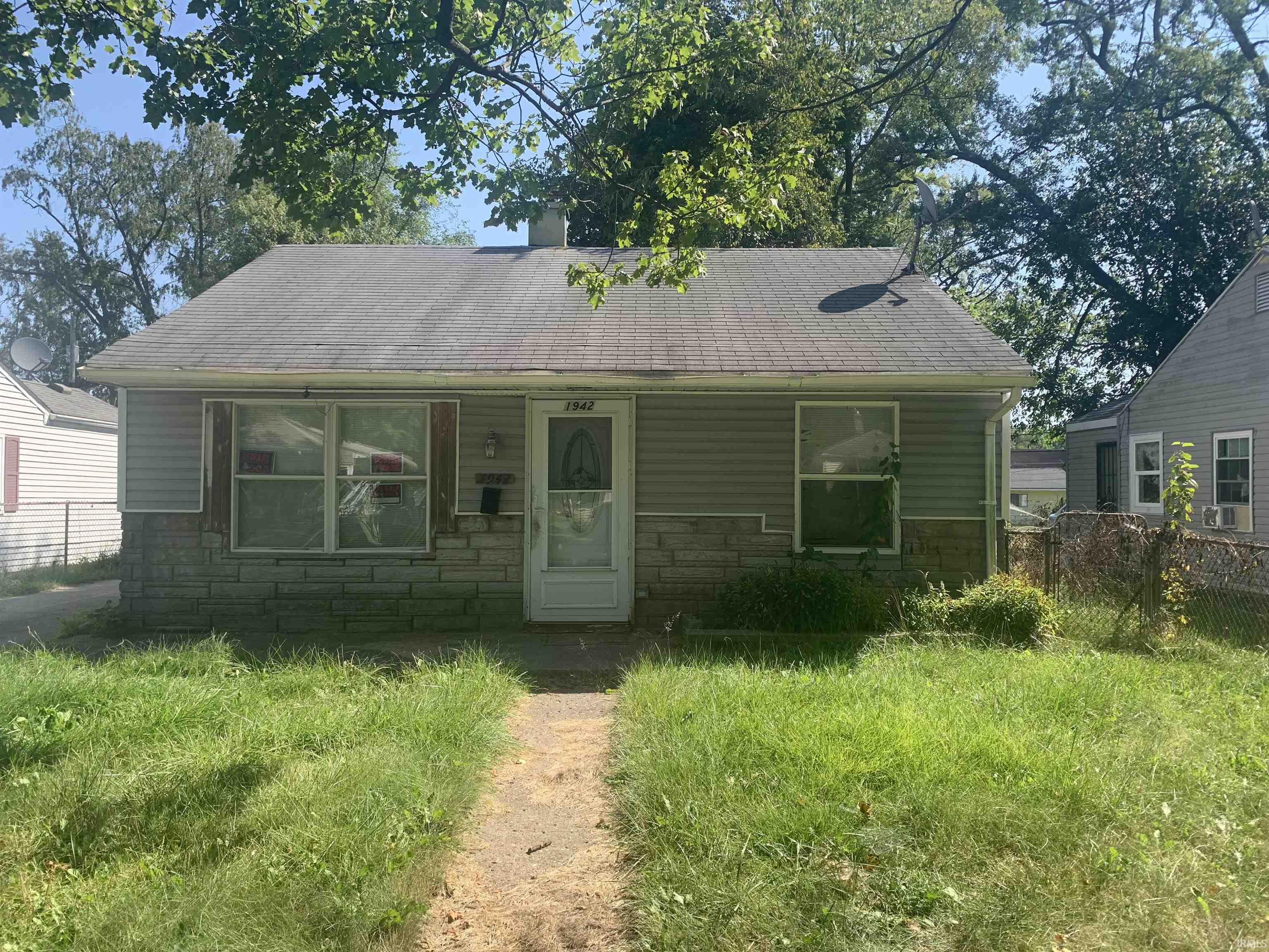 Homes for sale in South Bend, IN | 1942 N Johnson St, South Bend, IN 46628 | MLS# 202539407