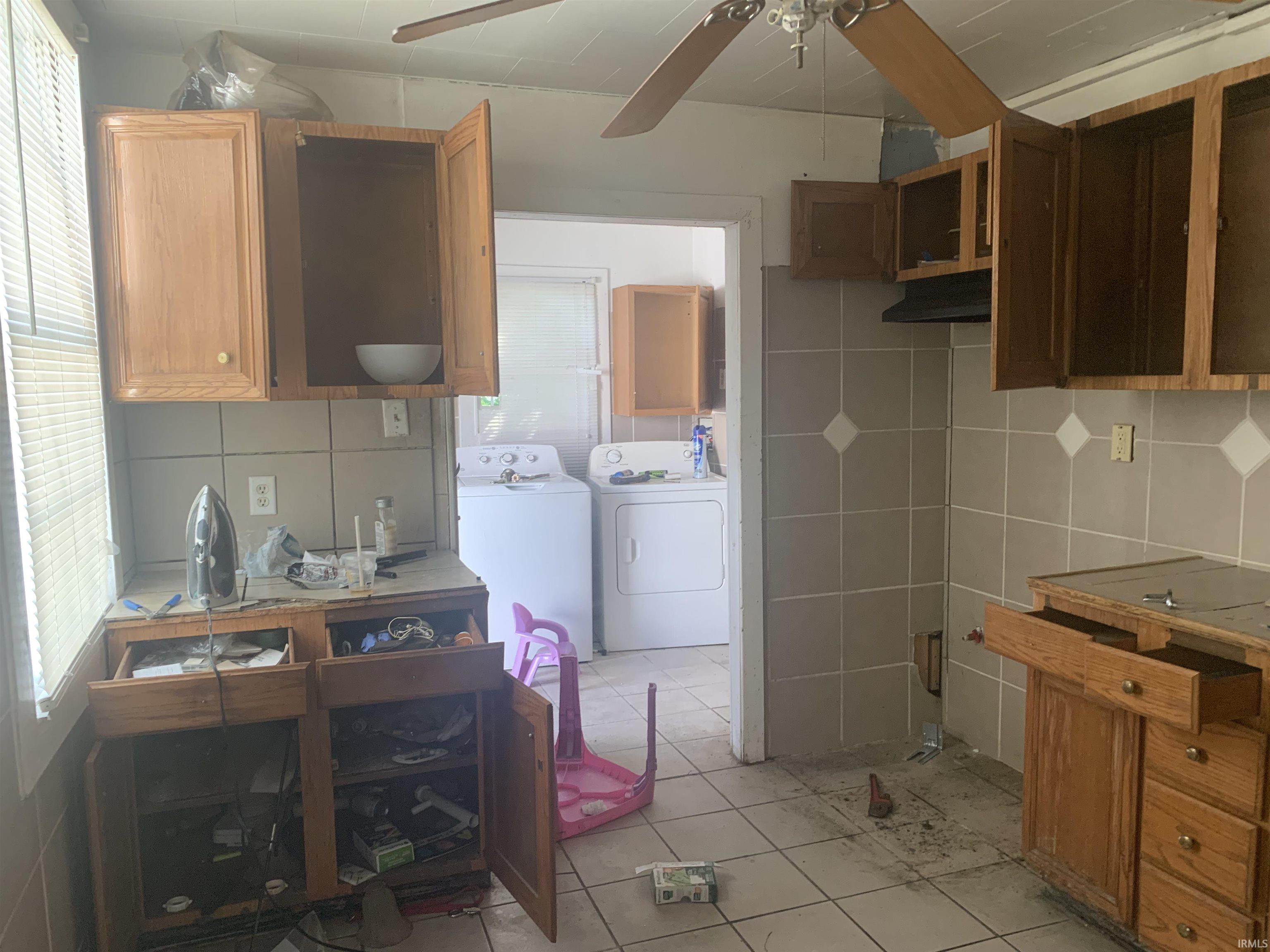 Homes for sale in South Bend, IN | 1942 N Johnson St, South Bend, IN 46628 | MLS# 202539407