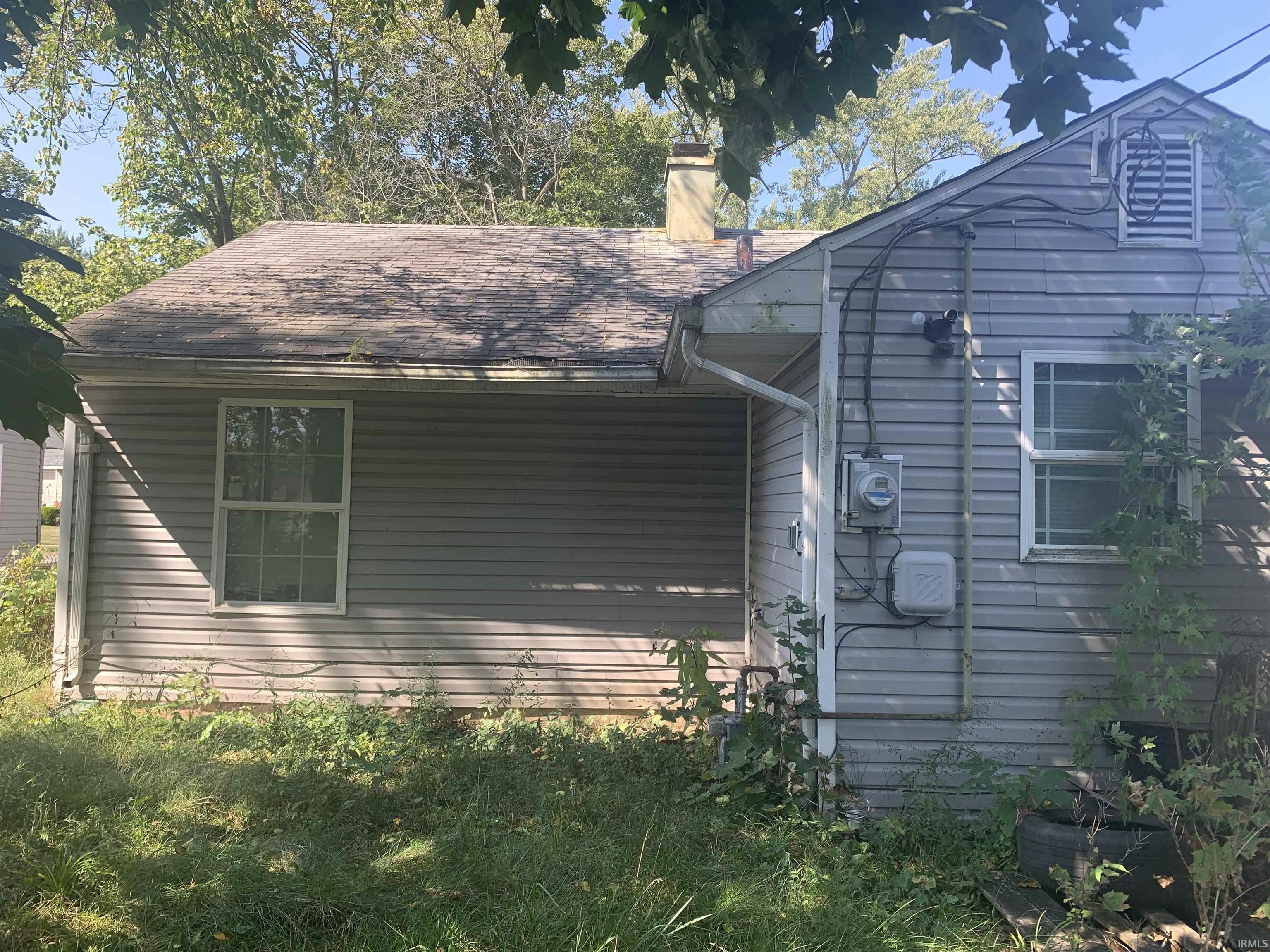 Homes for sale in South Bend, IN | 1942 N Johnson St, South Bend, IN 46628 | MLS# 202539407