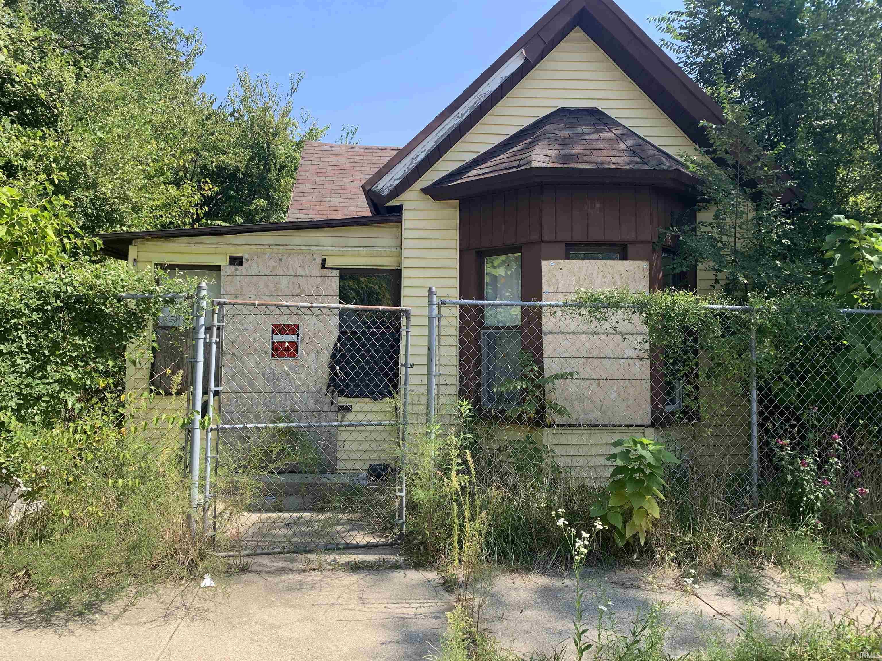 Homes for sale in South Bend, IN | 524 Euclid Ave, South Bend, IN 46628 | MLS# 202539411