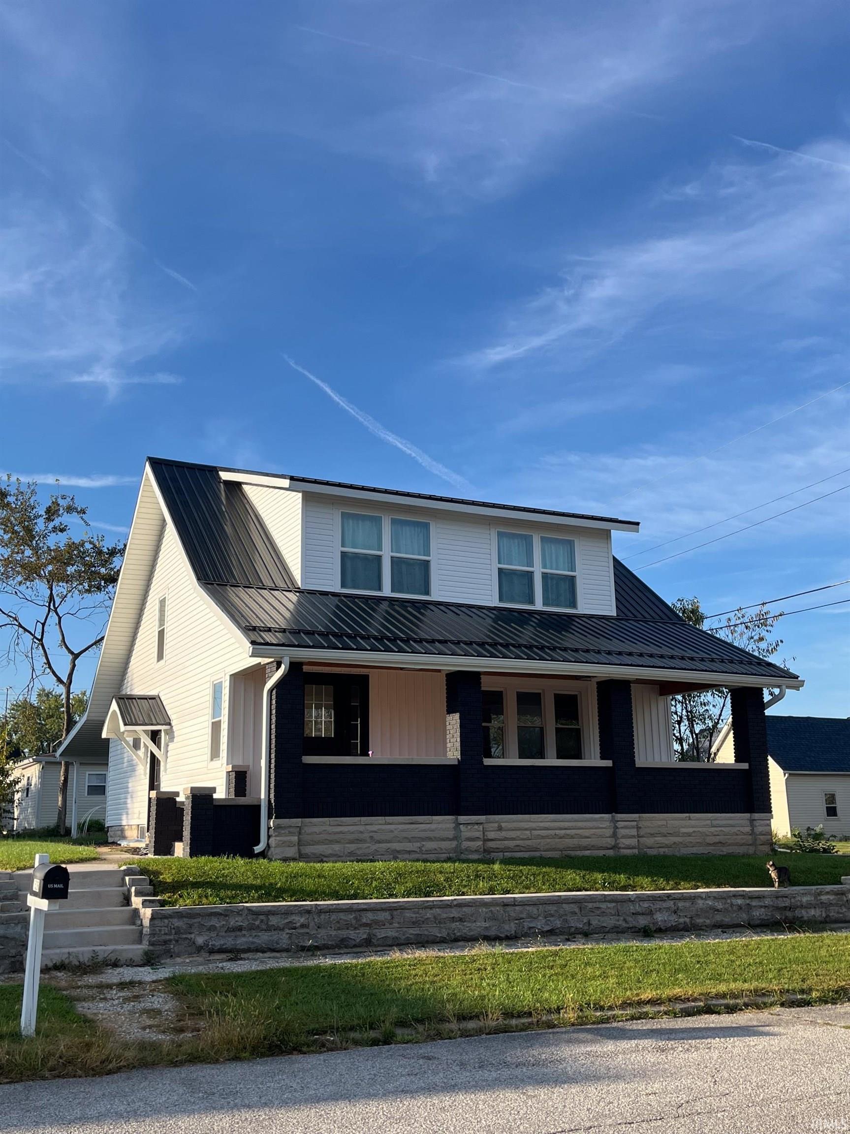 Homes for sale in Bedford, IN | 1526 11Th St, Bedford, IN 47421 | MLS# 202539443