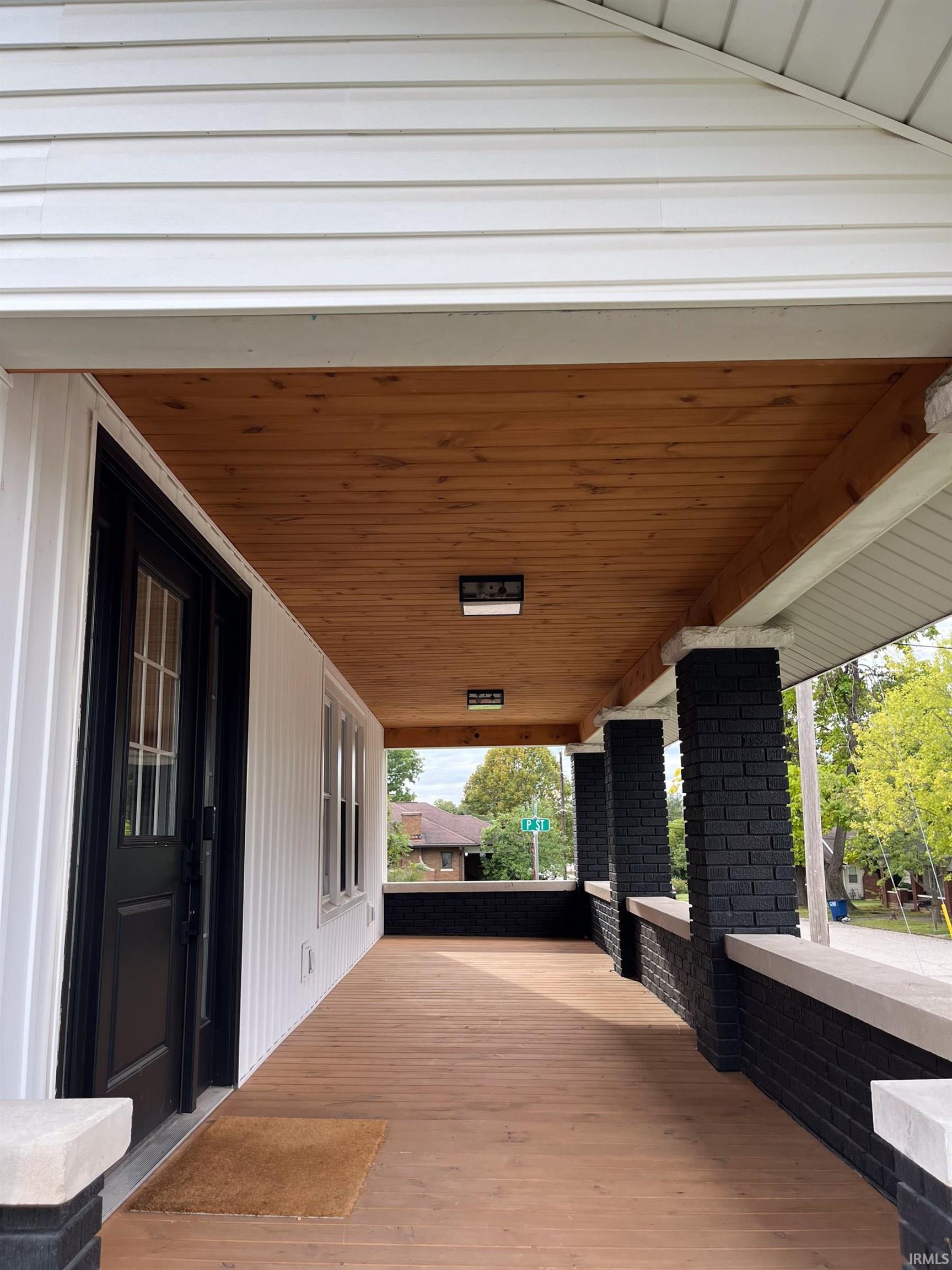 Homes for sale in Bedford, IN | 1526 11Th St, Bedford, IN 47421 | MLS# 202539443