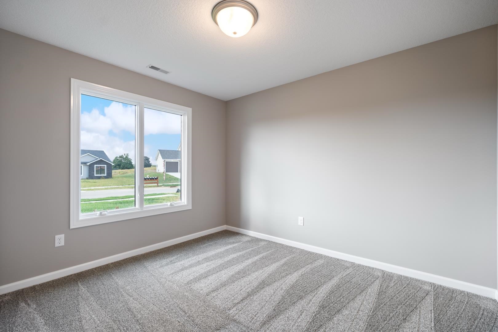 Photo 15 of 145 Longrifle Road