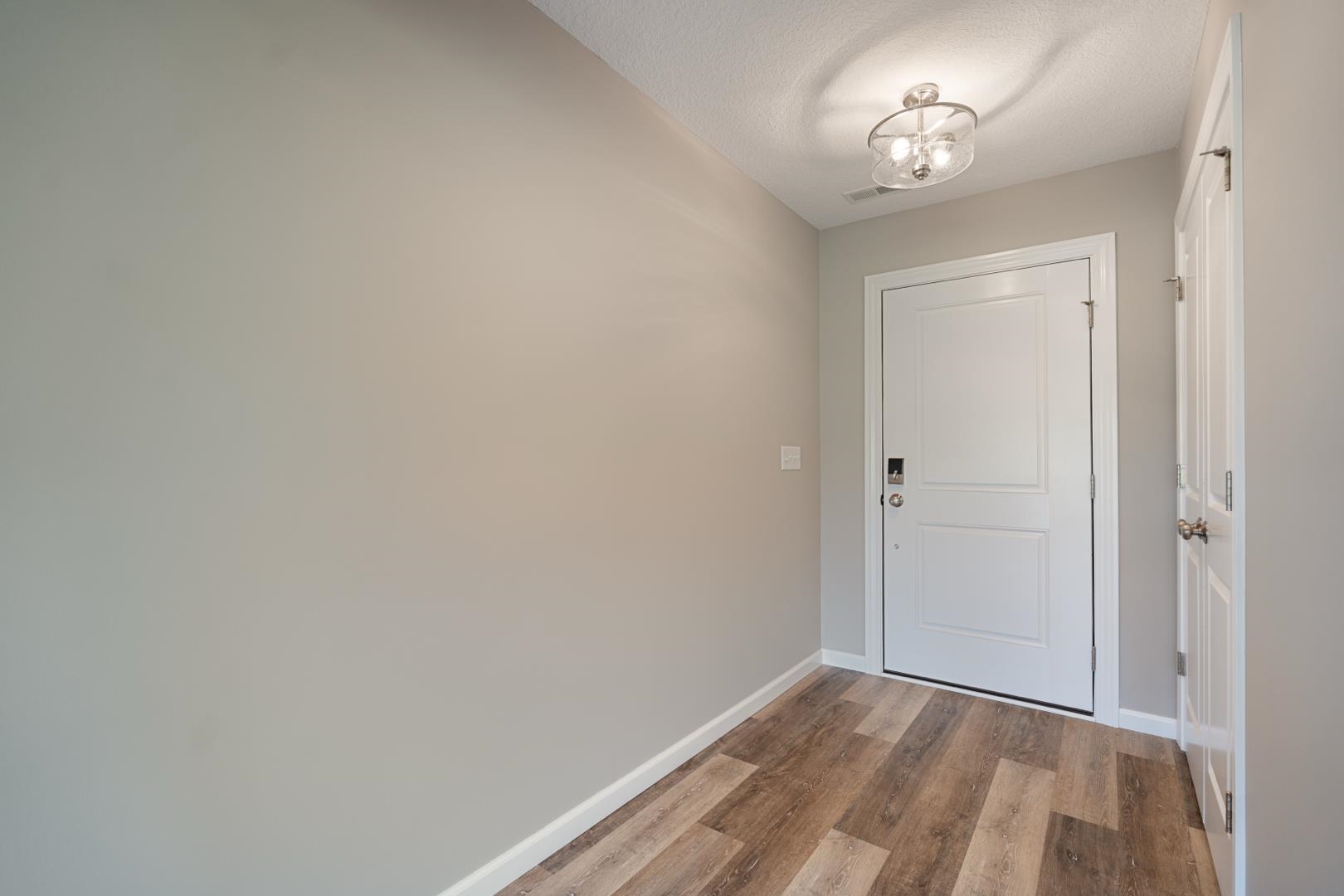 Photo 27 of 145 Longrifle Road