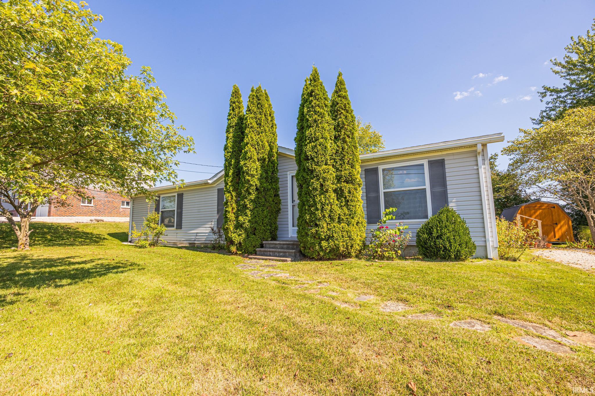 Homes for sale in Huntingburg, IN | 2009 N Van Buren St, Huntingburg, IN 47542 | MLS# 202539540