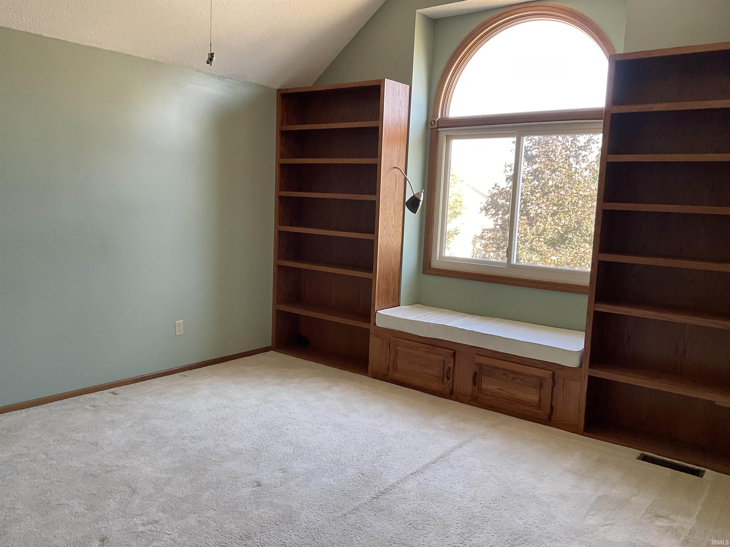 Photo 5 of 9930 Valley Vista Place