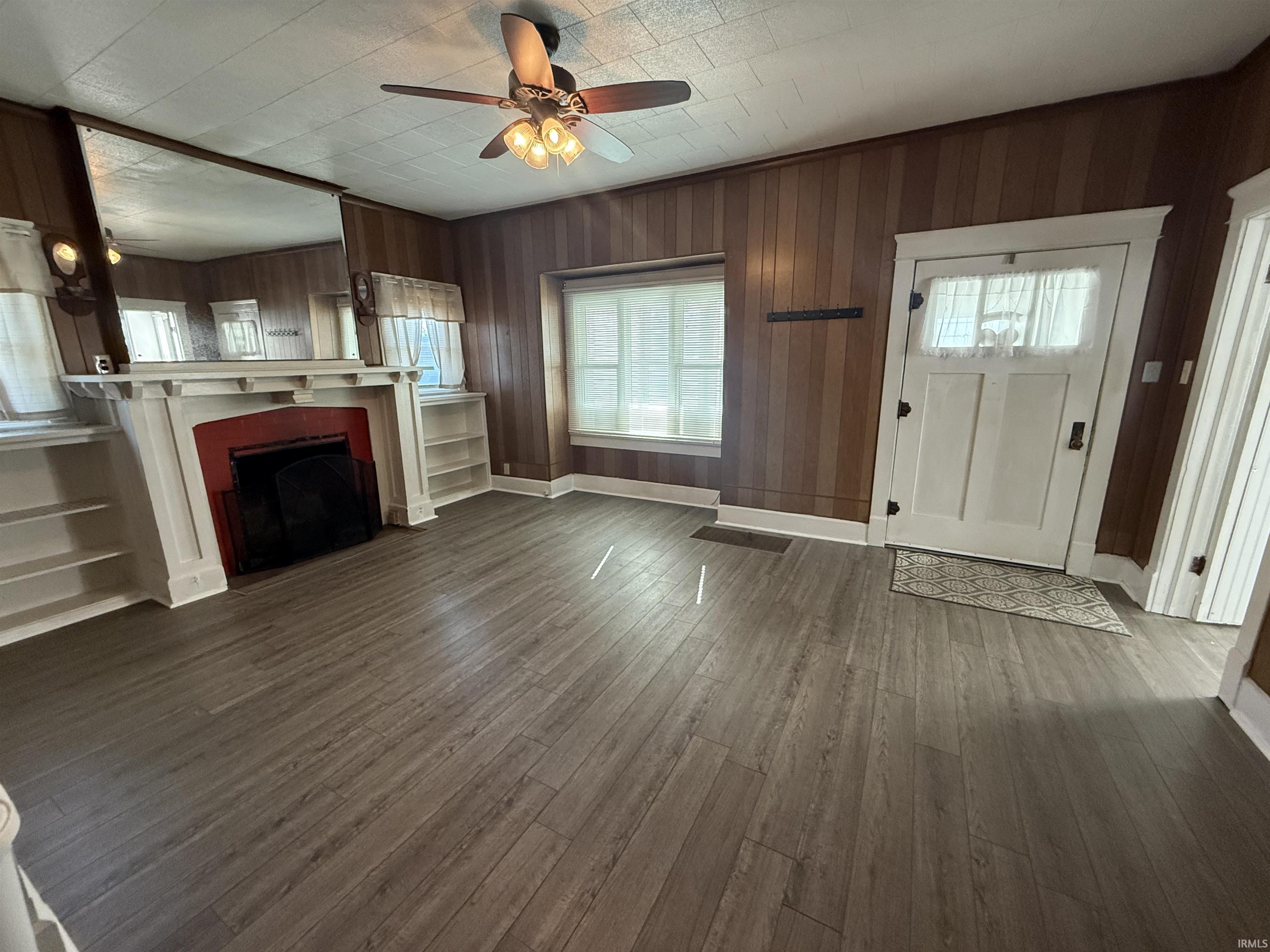 Homes for sale in Logansport, IN | 330 16th St, Logansport, IN 46947 | MLS# 202539593