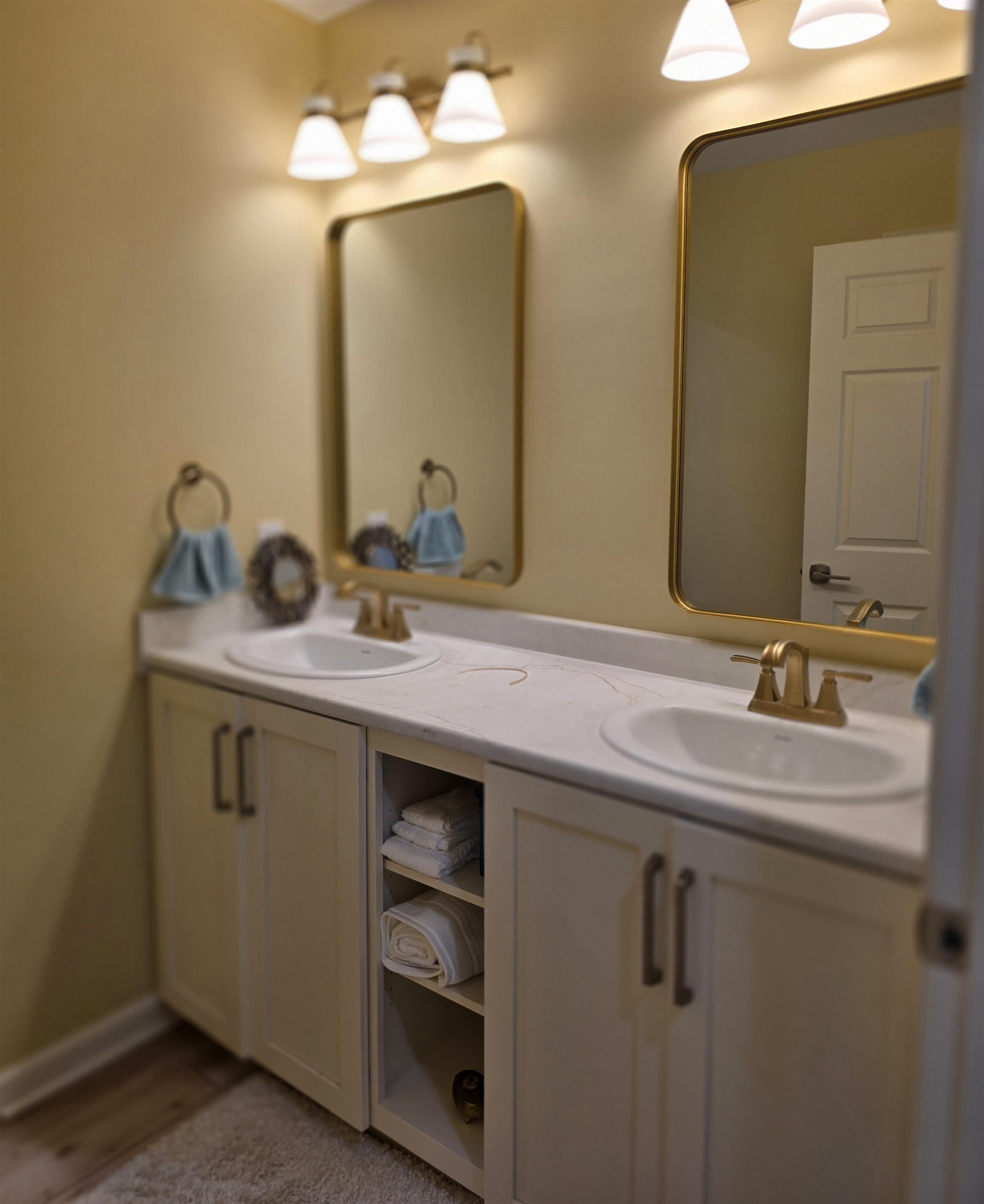 Photo 22 of 9523 Ledgewood Court