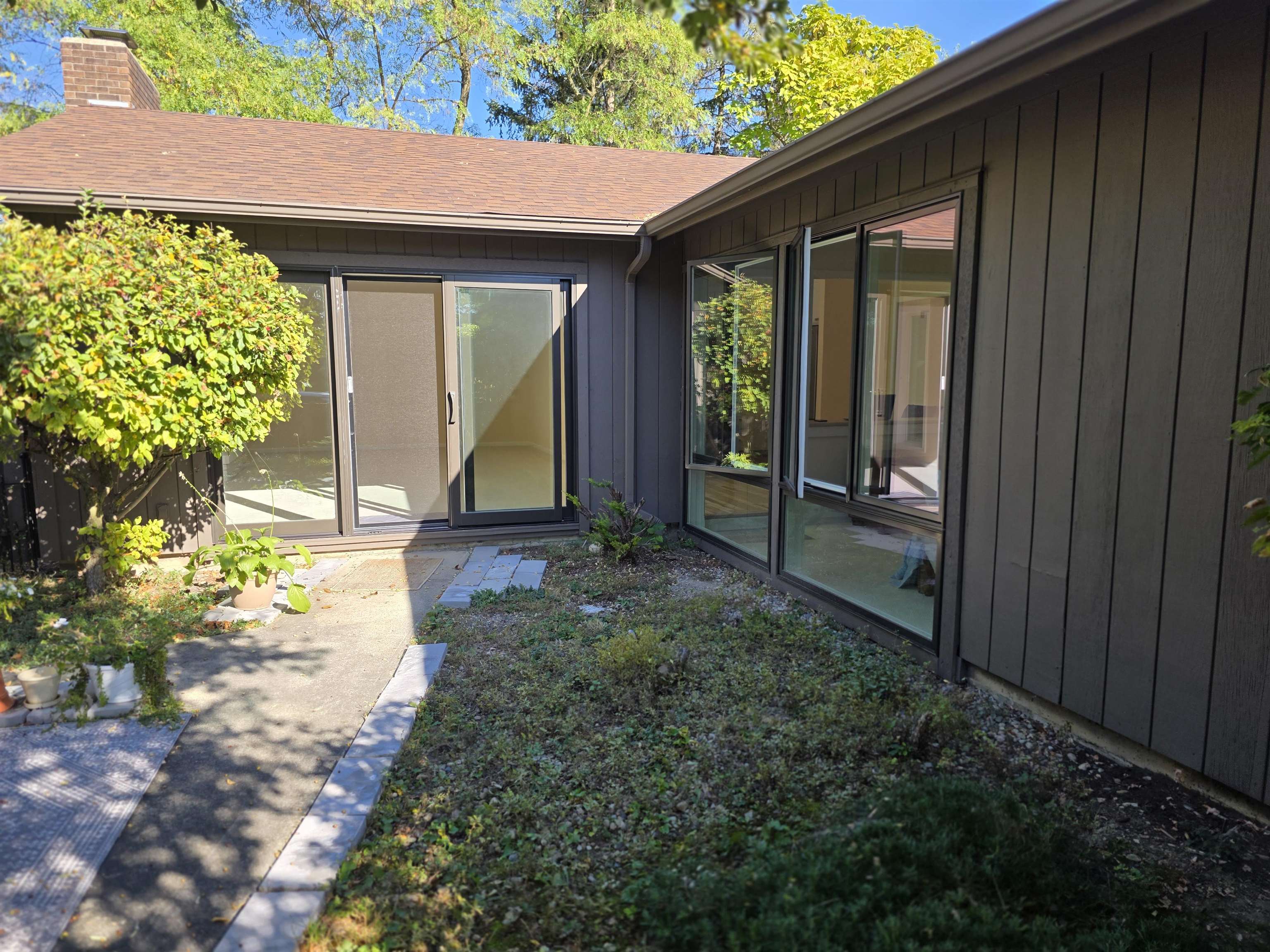 Photo 32 of 9523 Ledgewood Court