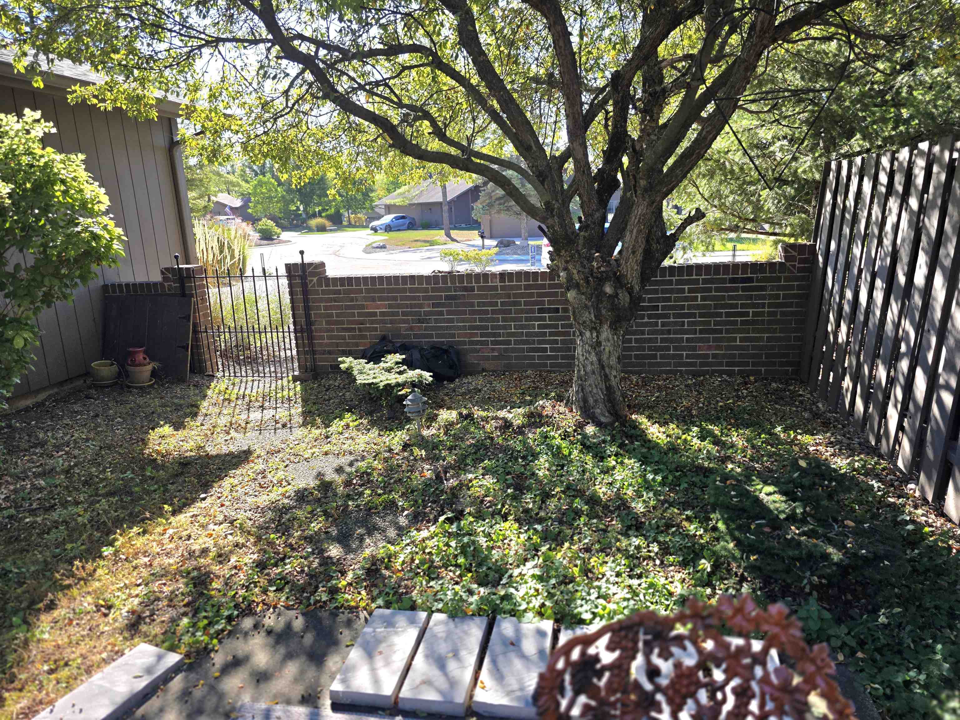 Photo 35 of 9523 Ledgewood Court