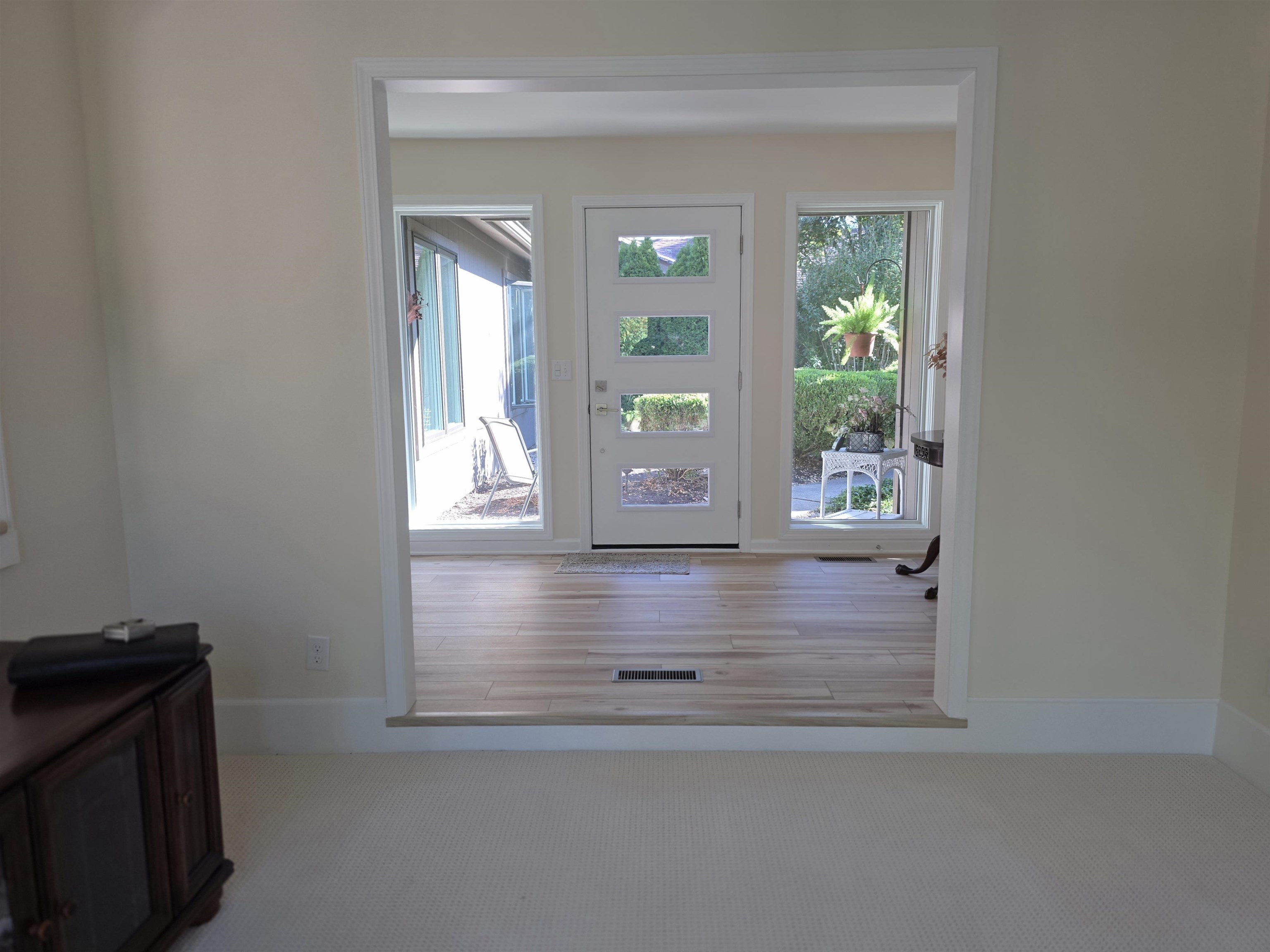 Photo 4 of 9523 Ledgewood Court