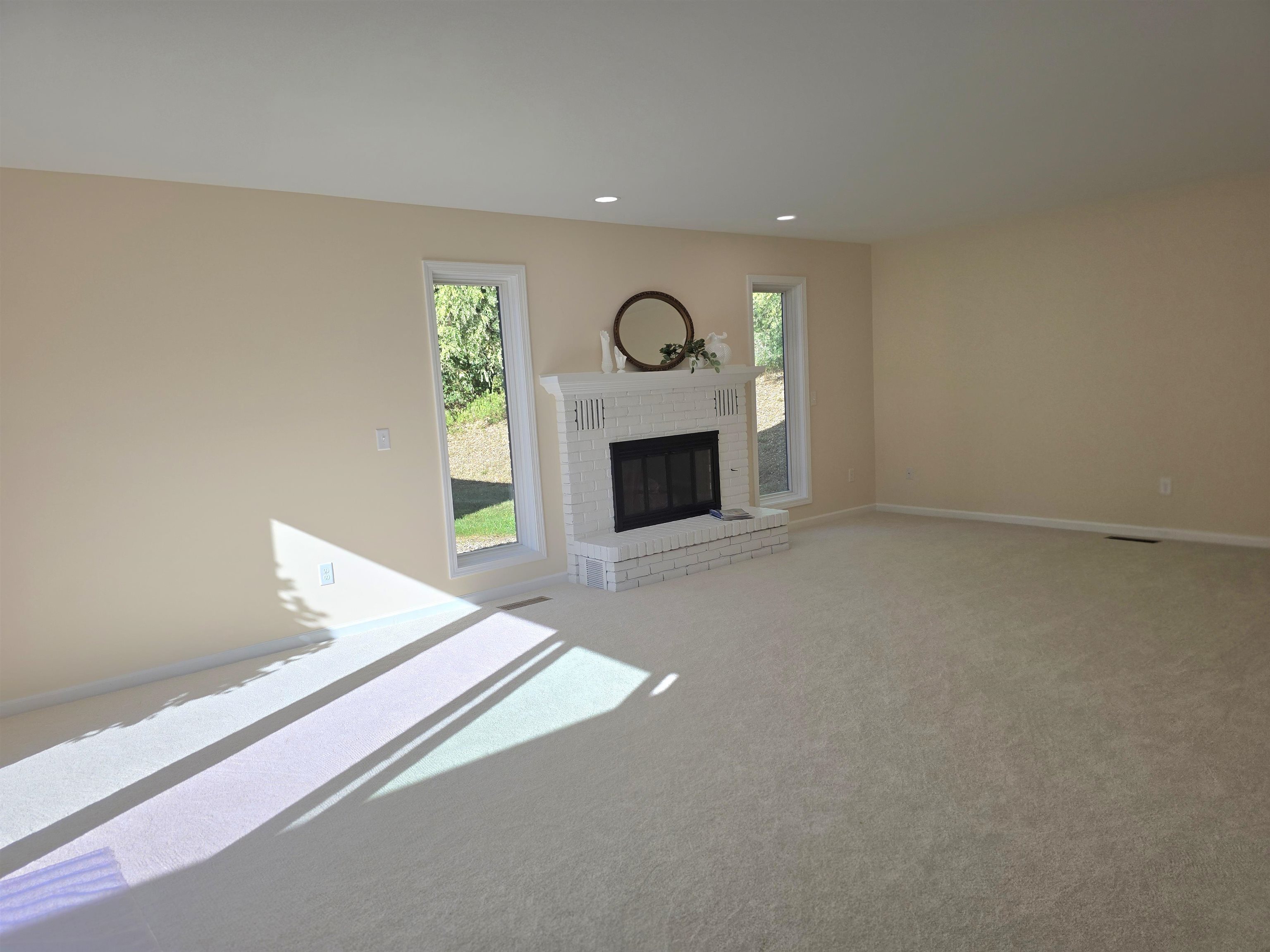 Photo 6 of 9523 Ledgewood Court