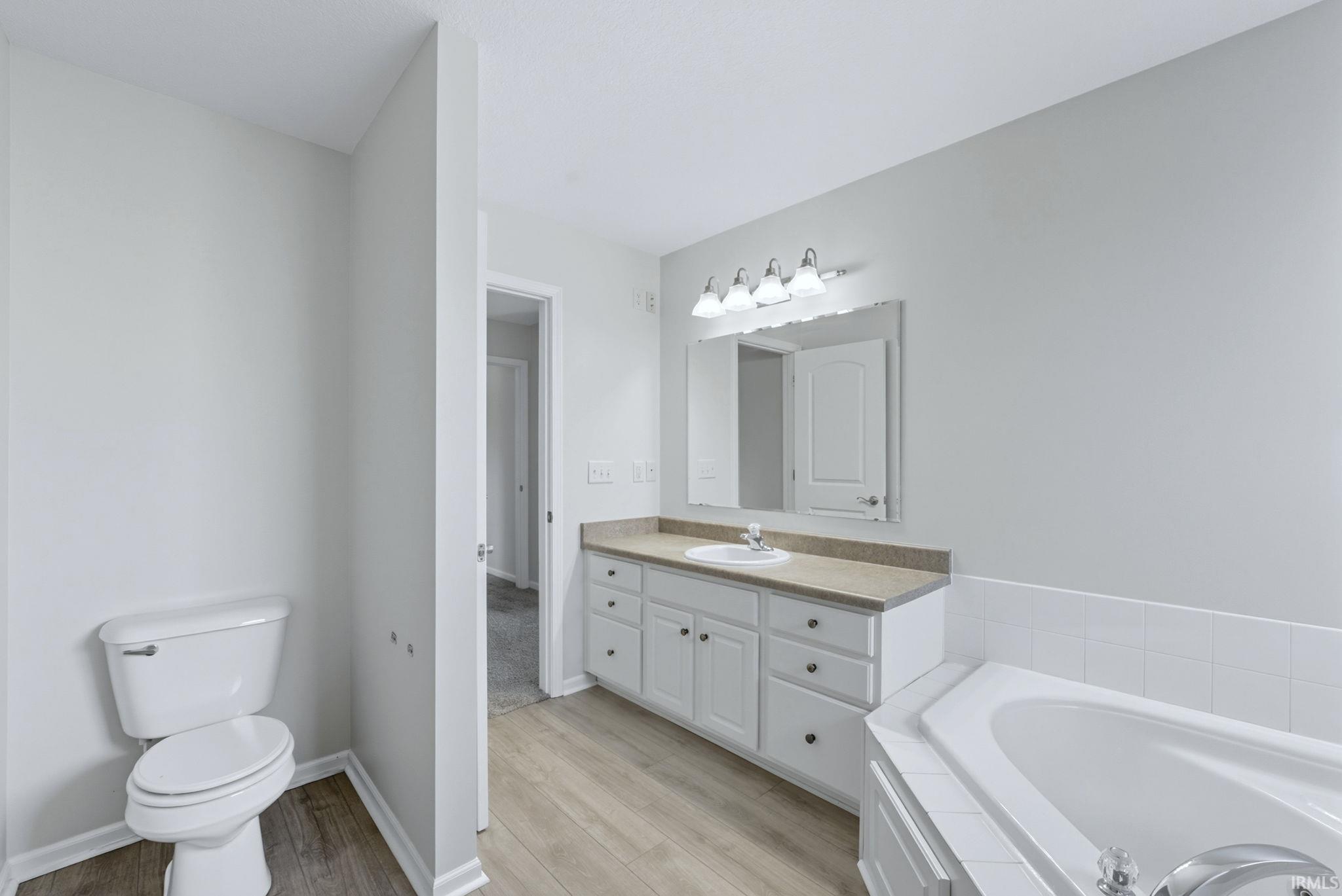 Photo 23 of 2004 Millennium Crossing