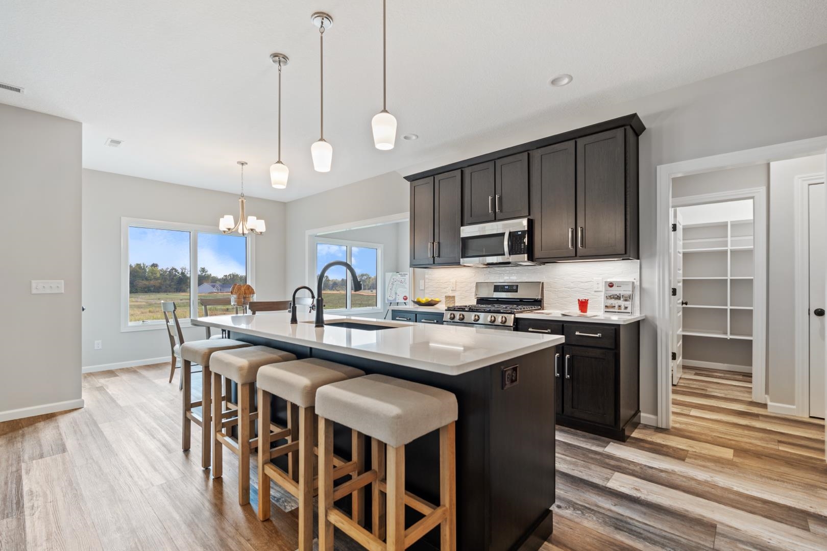 Photo 1 of 150 Wagon Wheel Drive