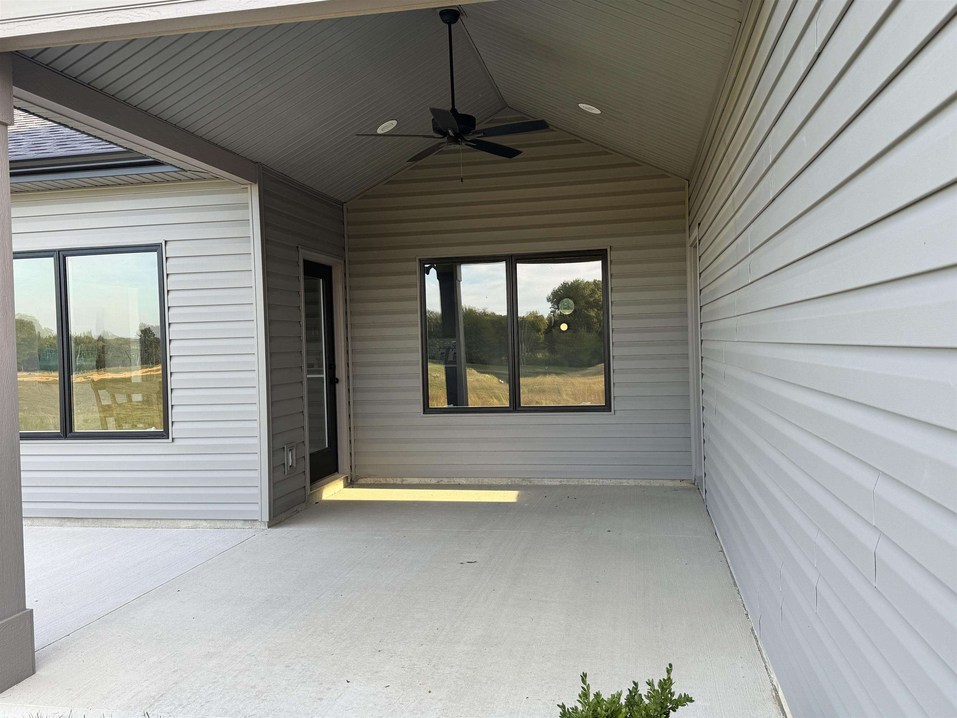 Photo 28 of 150 Wagon Wheel Drive