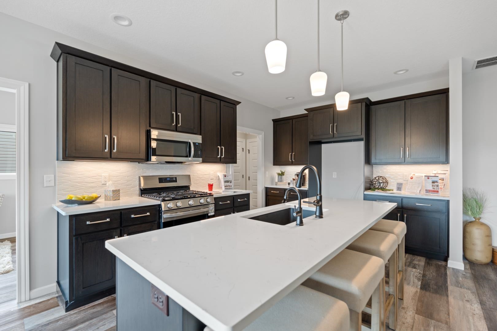 Photo 5 of 150 Wagon Wheel Drive