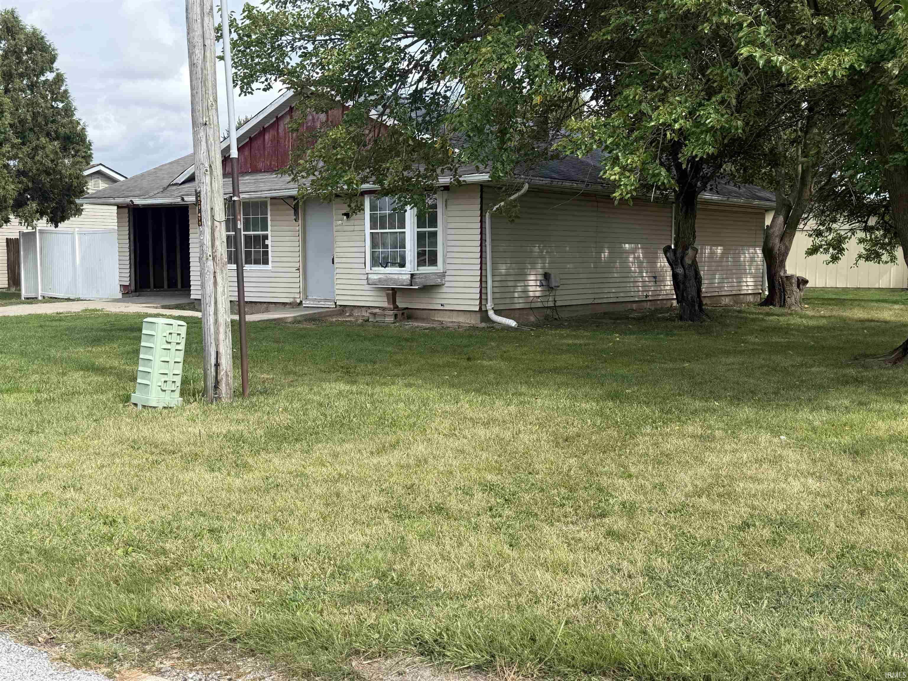 Homes for sale in Otterbein, IN | 305 Maddox St, Otterbein, IN 47970 | MLS# 202539815