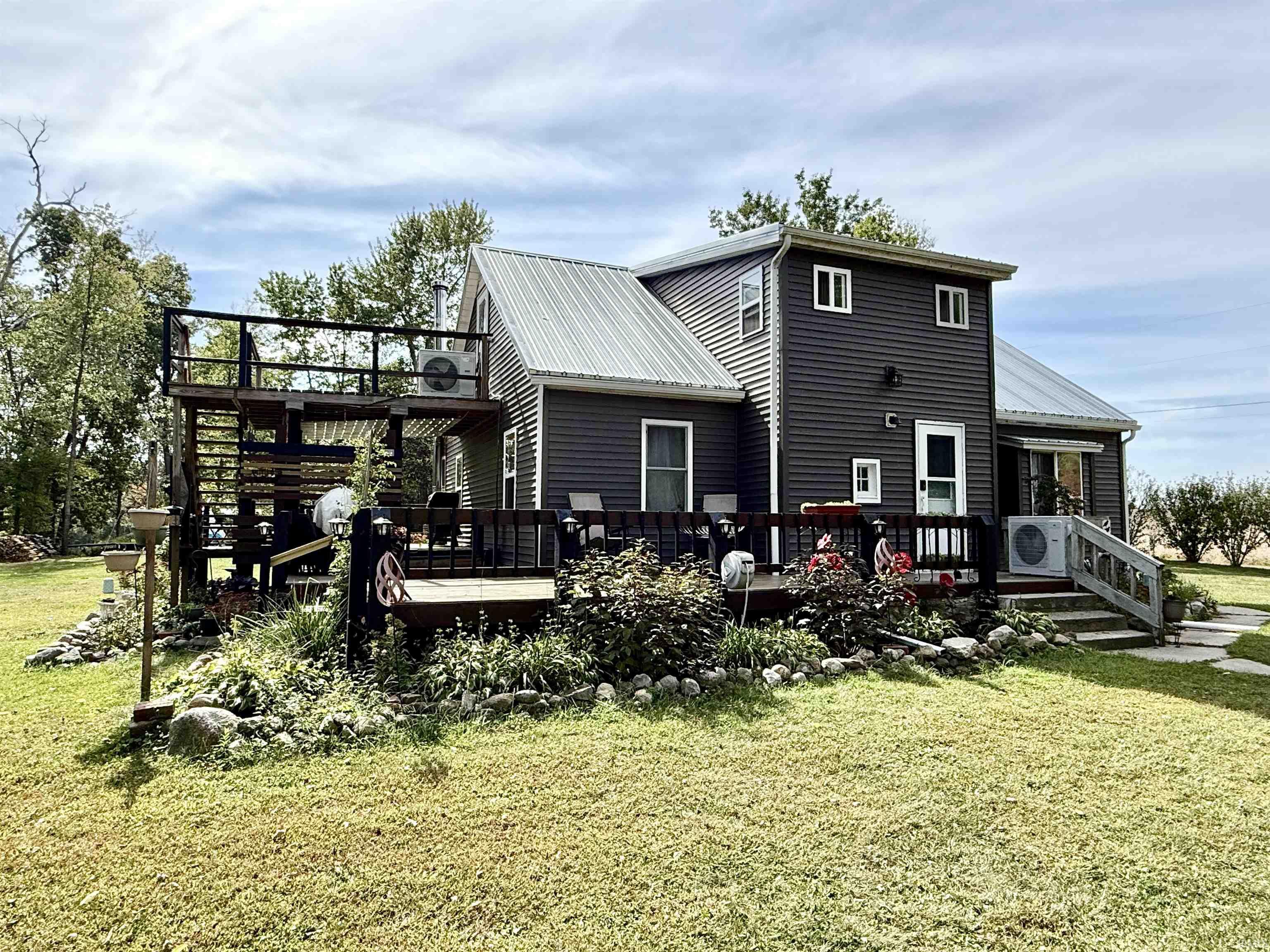 Homes for sale in Pierceton, IN | 8 Ems Ems R2b Ln, Pierceton, IN 46562 | MLS# 202539818