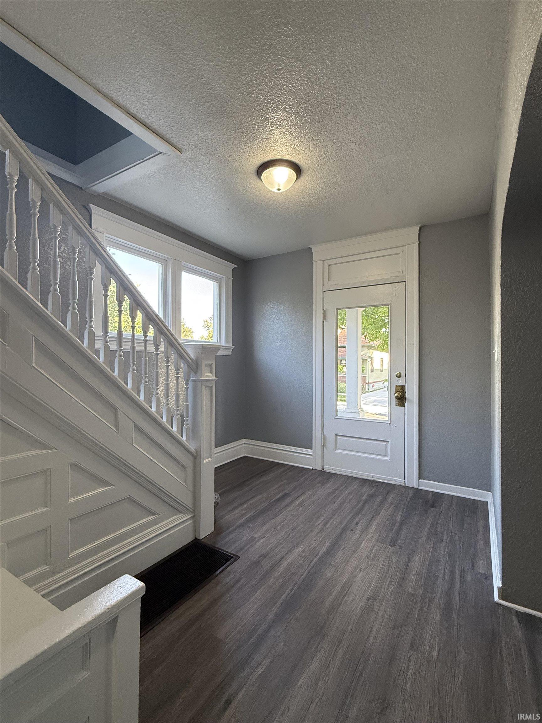 Photo 3 of 1115 Maple Avenue