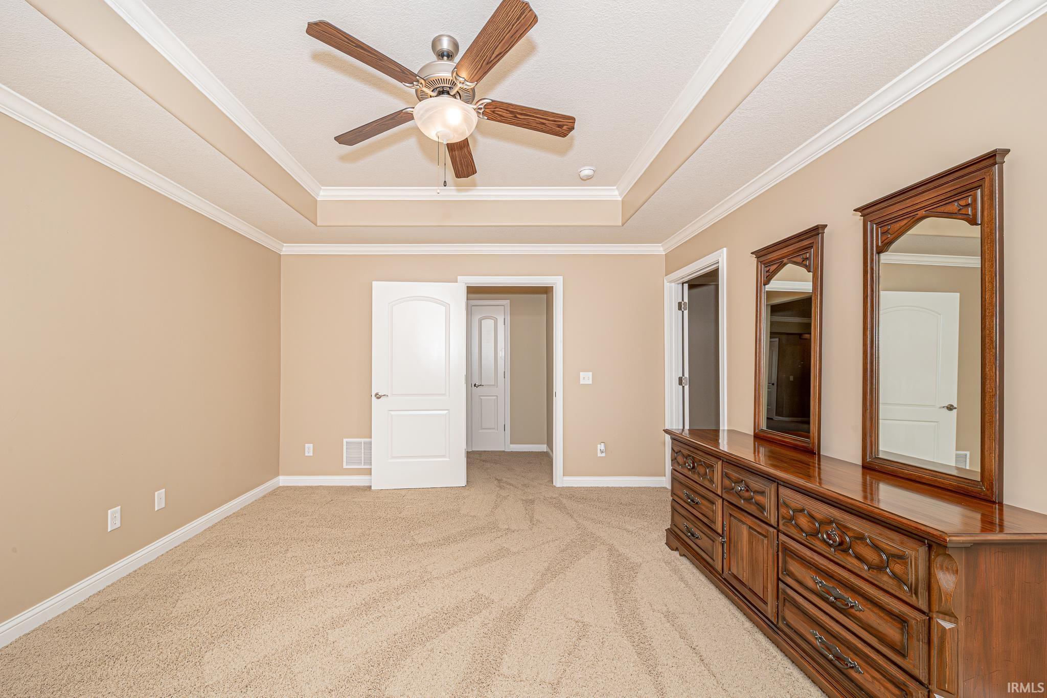 313 S Eagle Glen Trail