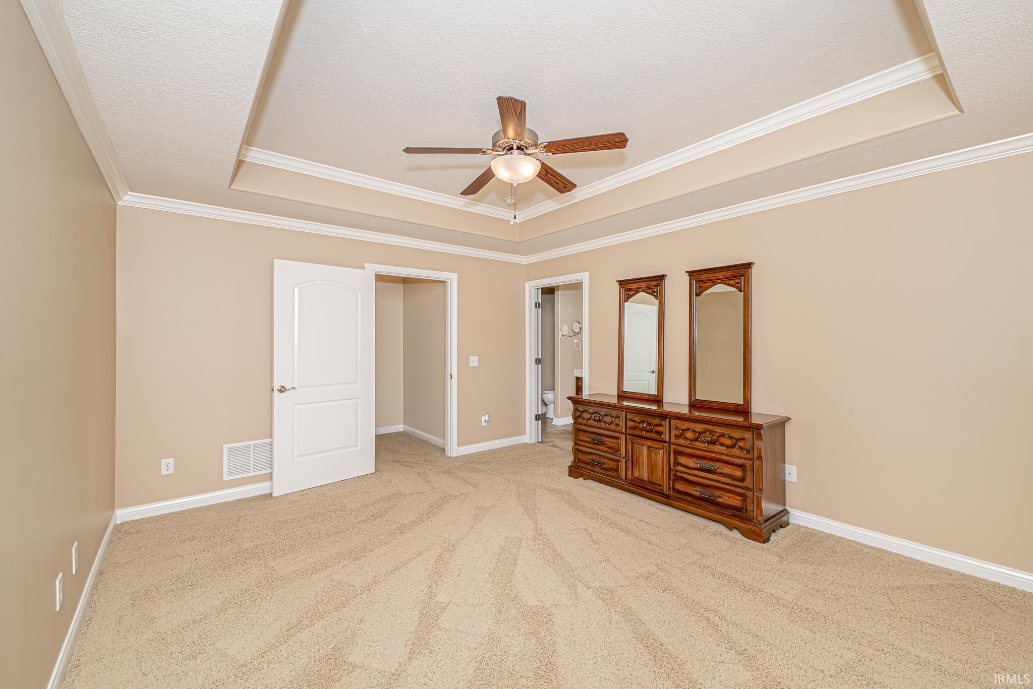 313 S Eagle Glen Trail
