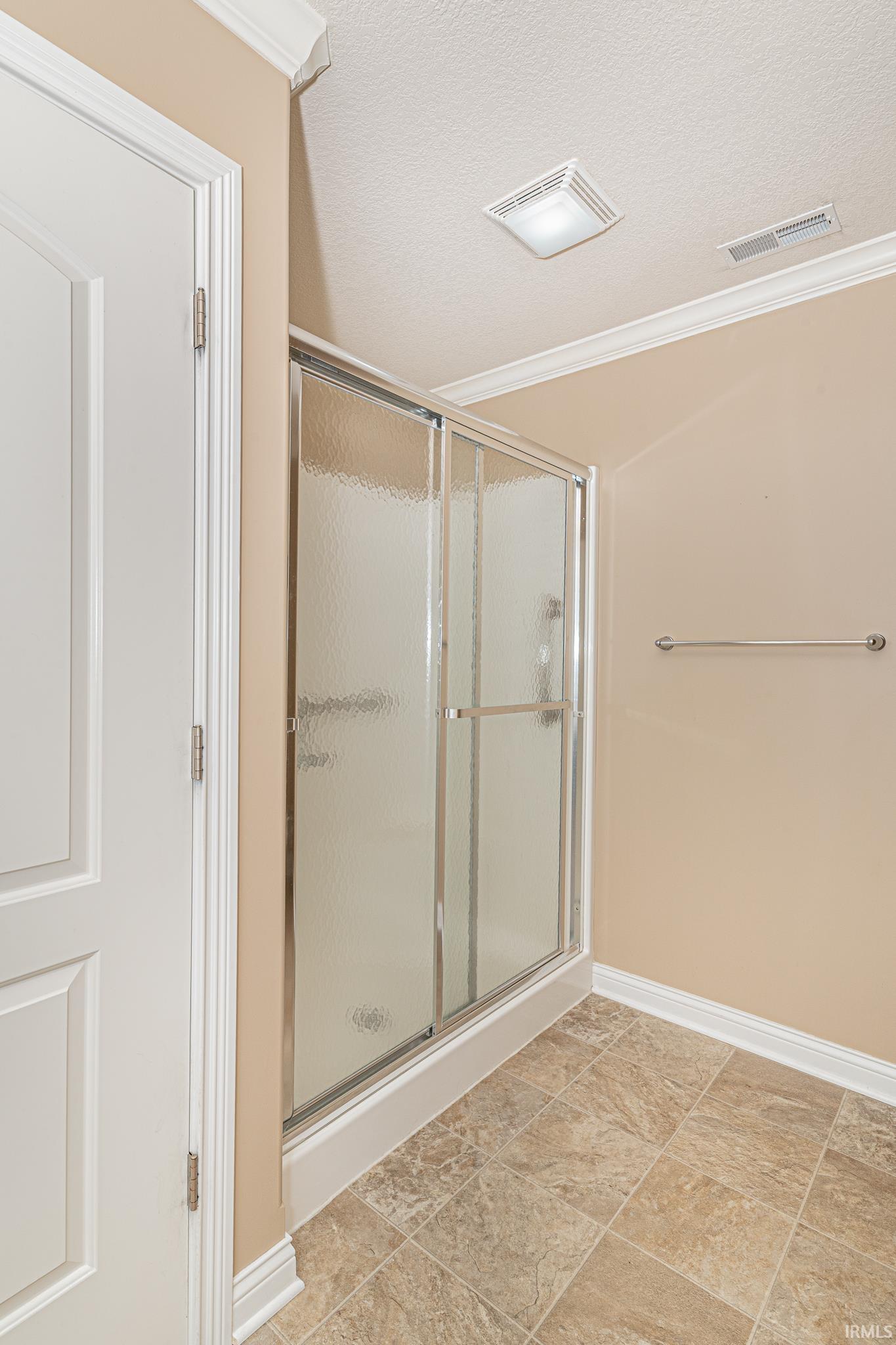 313 S Eagle Glen Trail